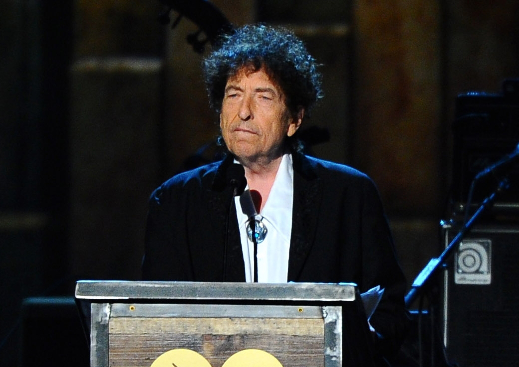 Dylan gives rare interview, talks Sinatra, Elvis