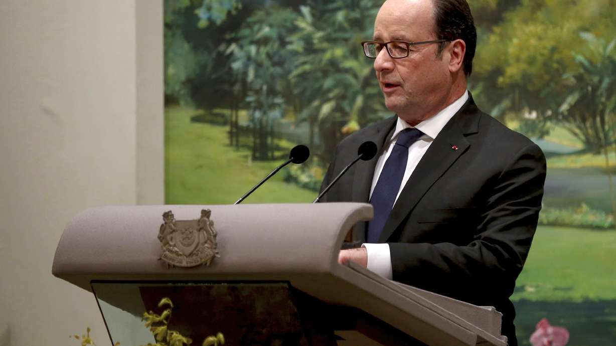 France's Hollande looks to strengthen ties with Singapore