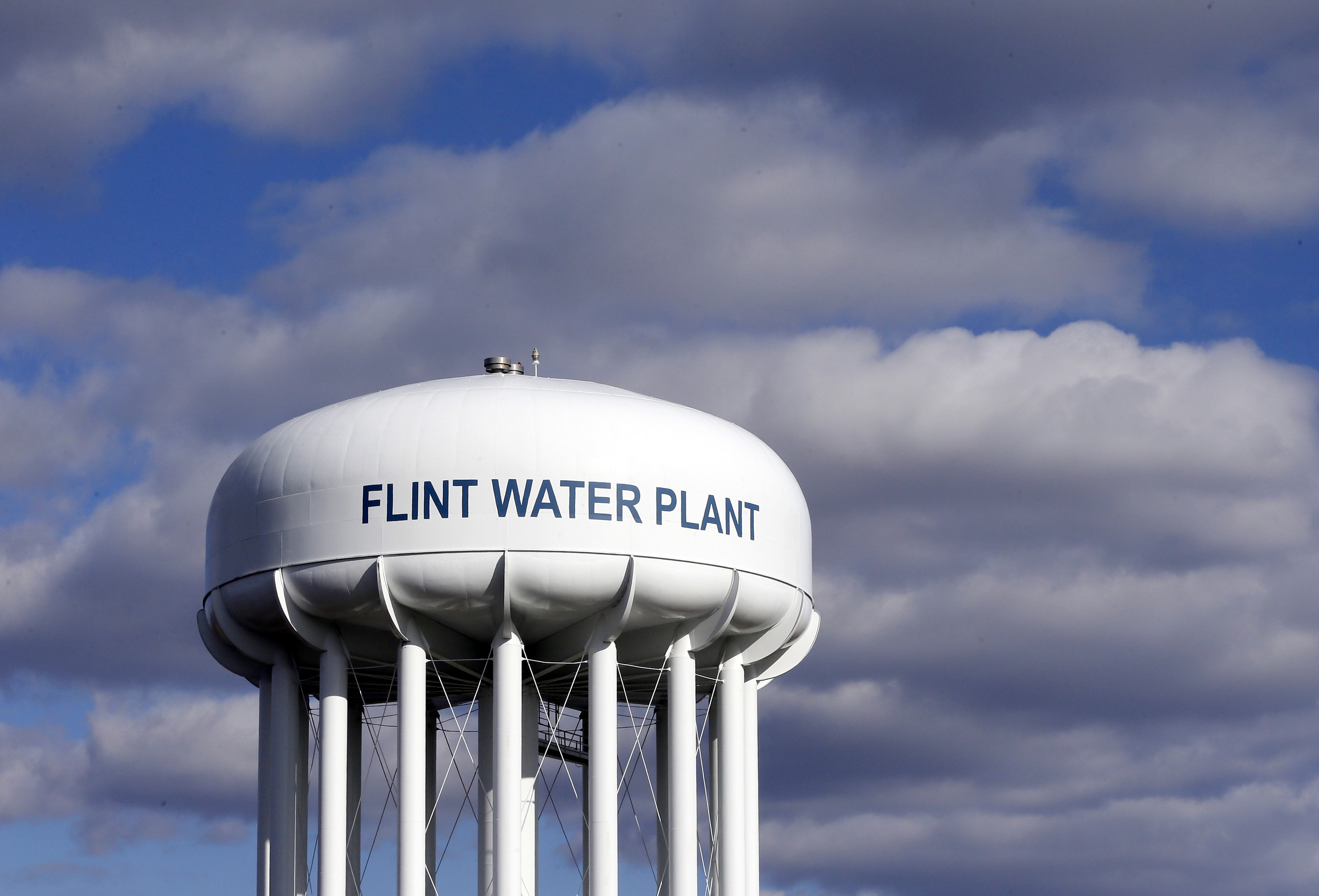 Judge says US government can be sued for Flint water crisis