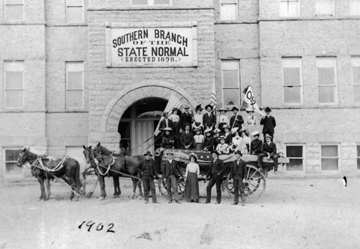 Looking back at the origin of SUU 120 years later