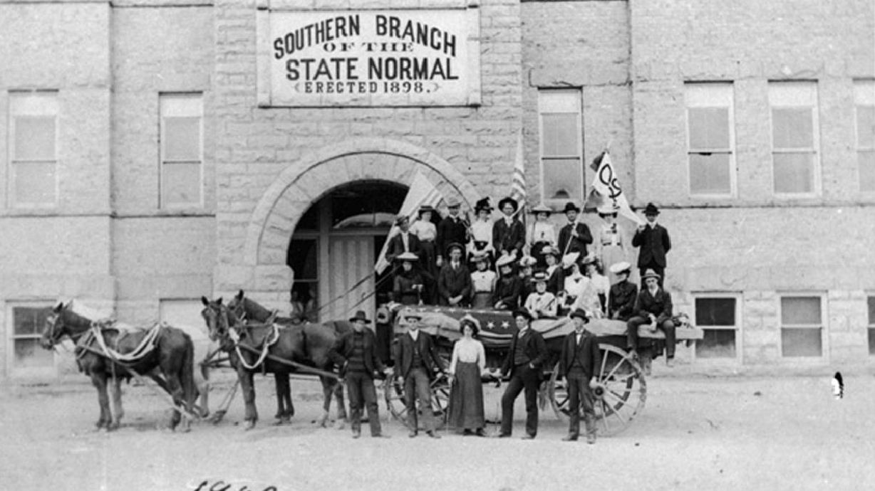Looking back at the origin of SUU 120 years later