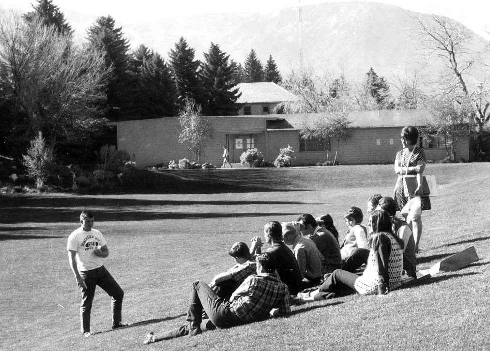 A group of students on the upper quad of College of Southern Utah in 1964. (Photo: SUU Special Collections).