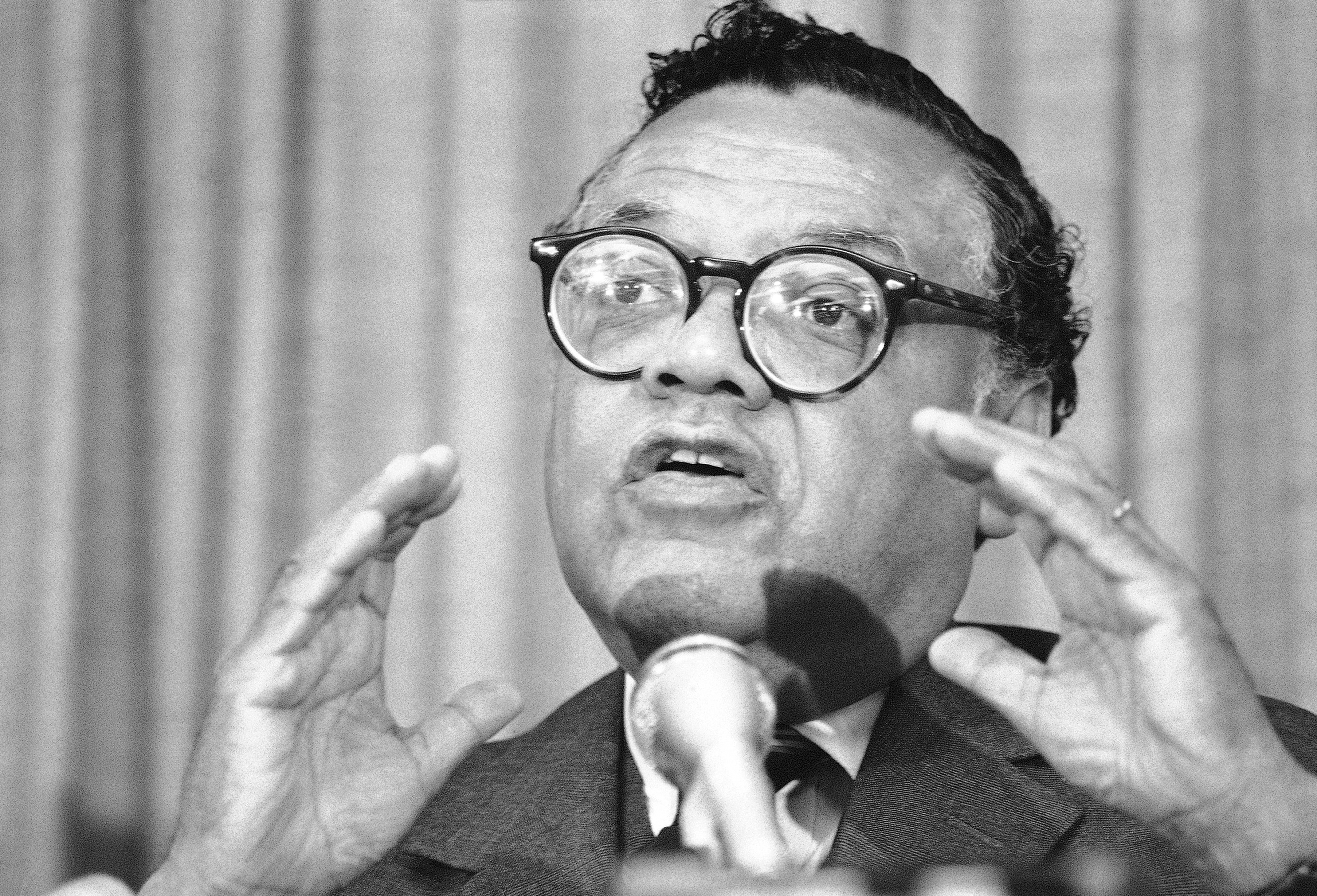 William Coleman, lawyer, ex-Cabinet member, died