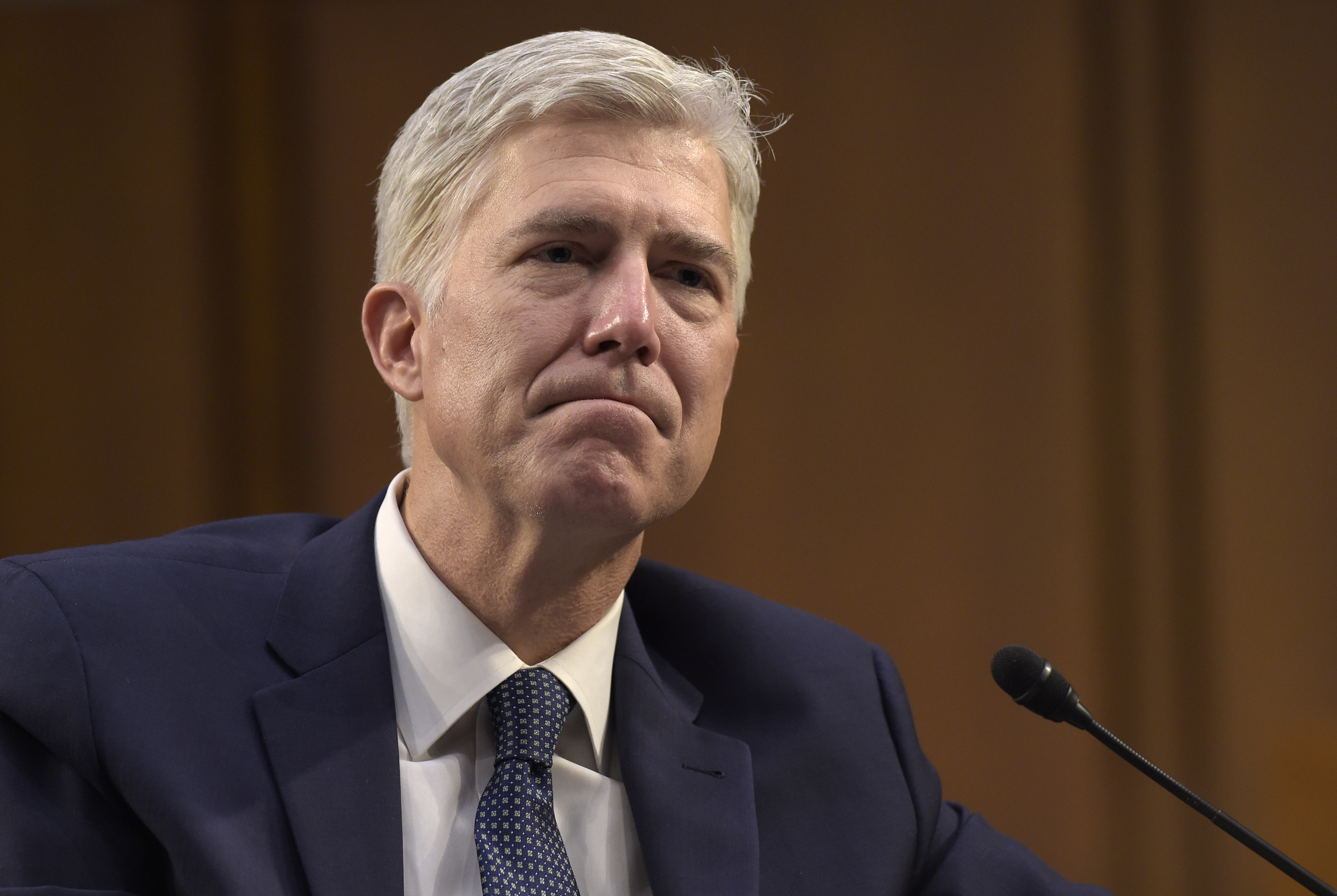 2 Democratic senators split over support for Gorsuch
