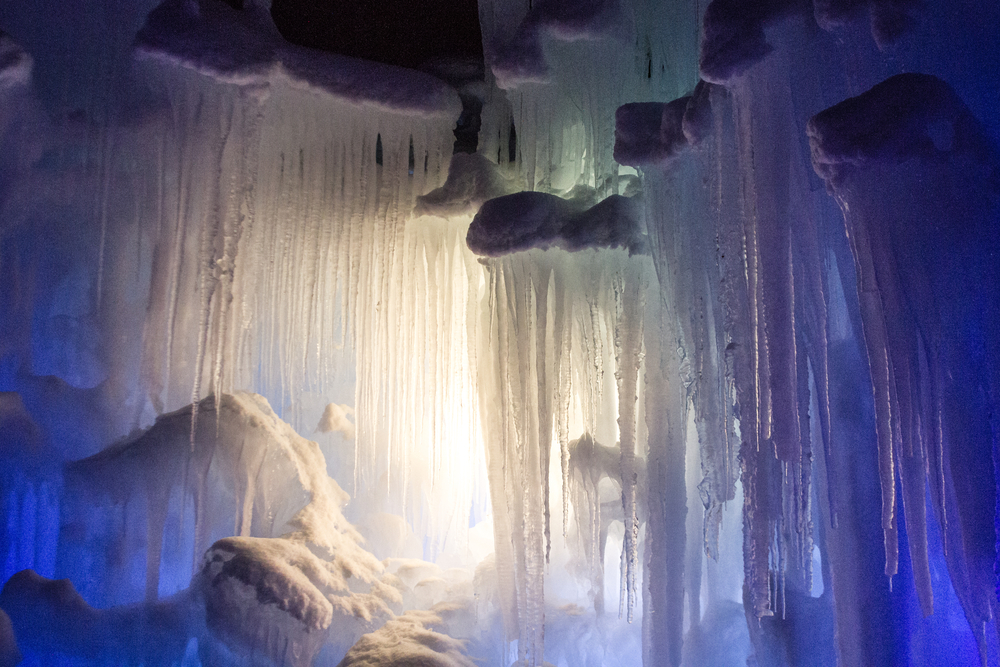 Ice Castles make their winter debut in Midway
