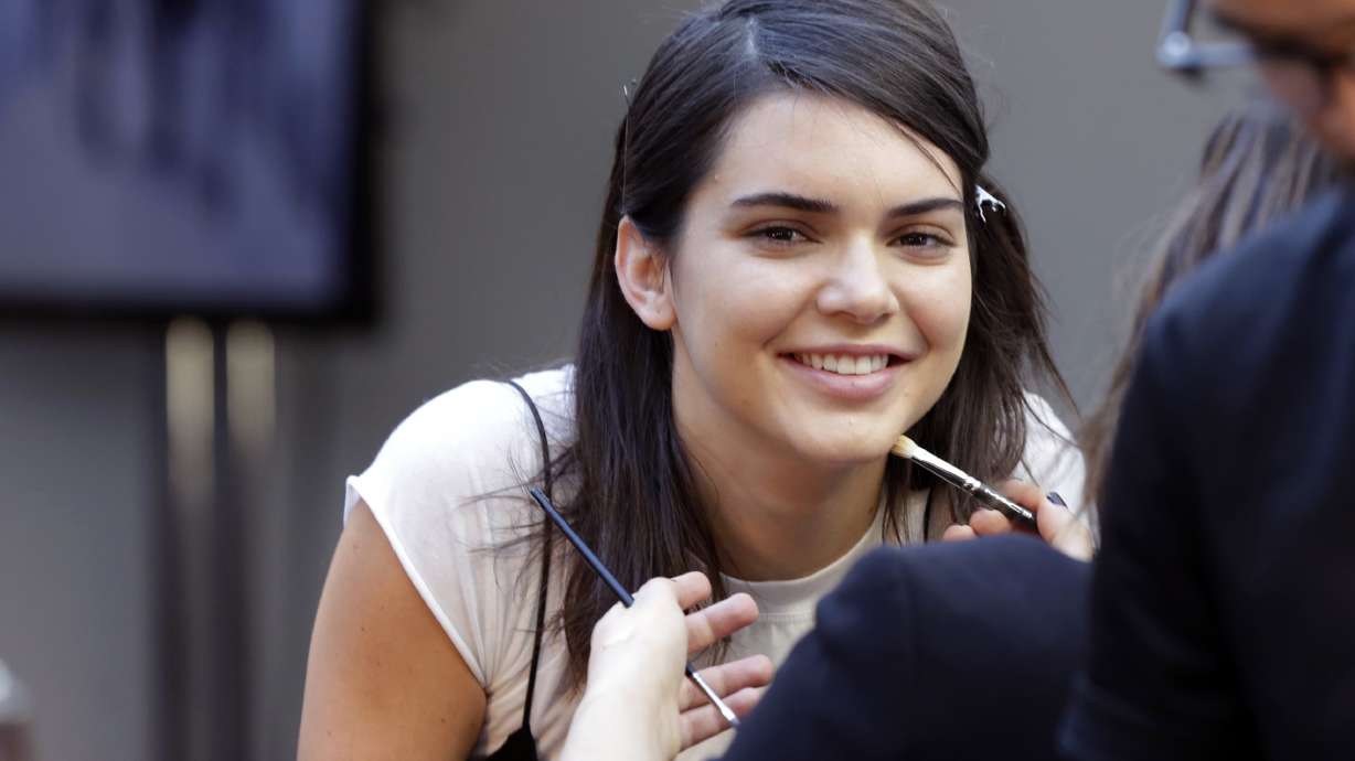 Pepsi pulls widely mocked ad featuring Kendall Jenner