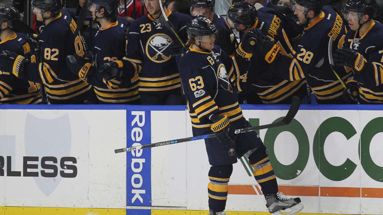 Sabres snap Canadiens' 5-game win streak with 2-1 victory