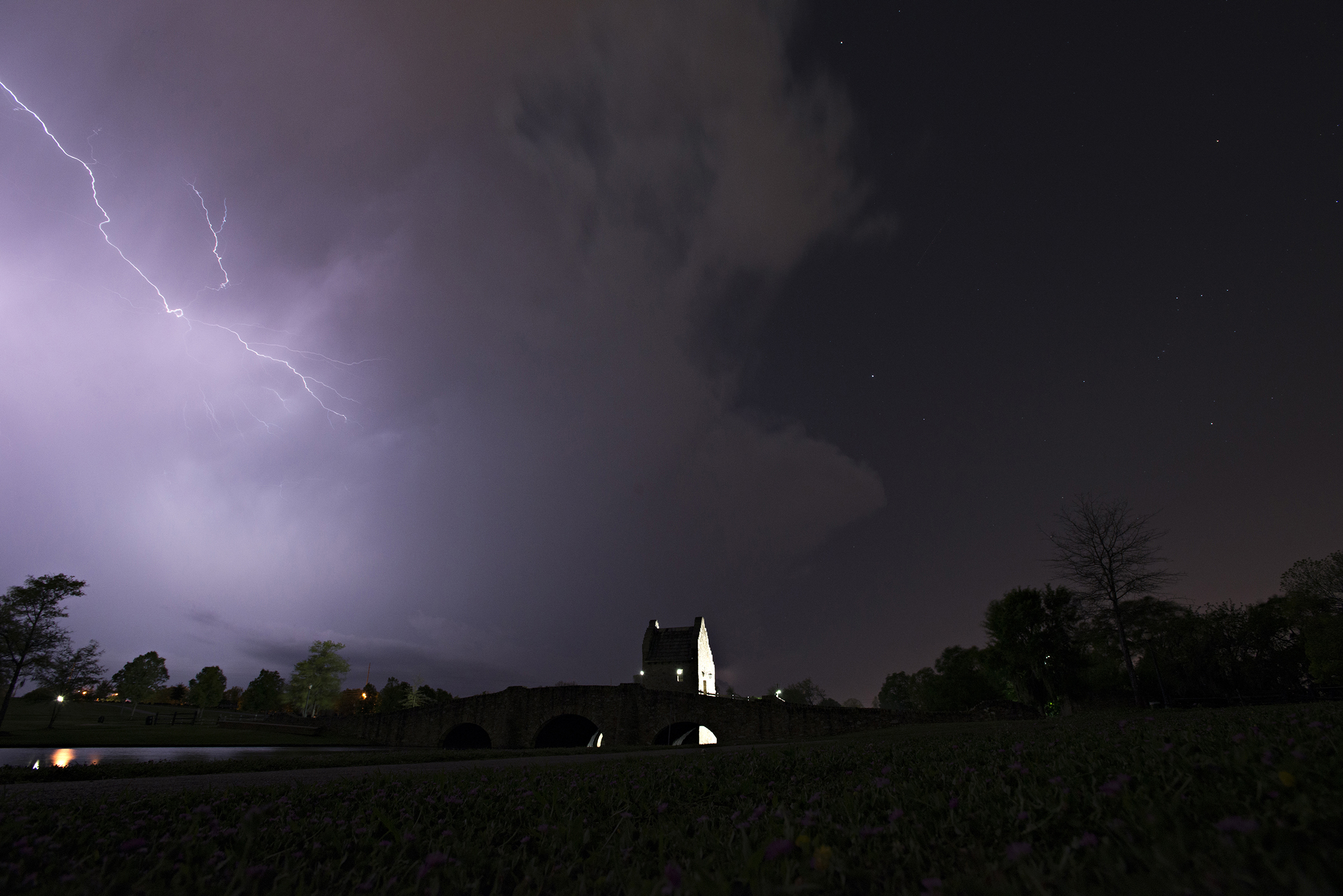 Roof damage reported in DC; possible tornado in Virginia