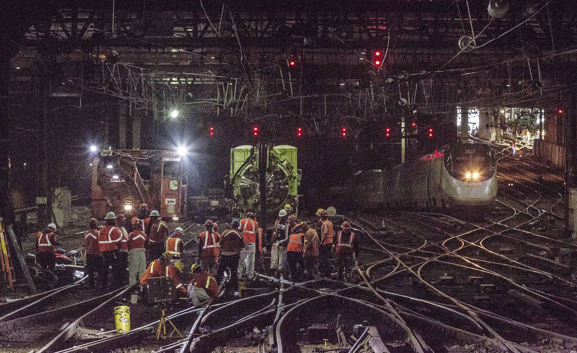 How a few pieces of wood wrecked travel throughout northeast