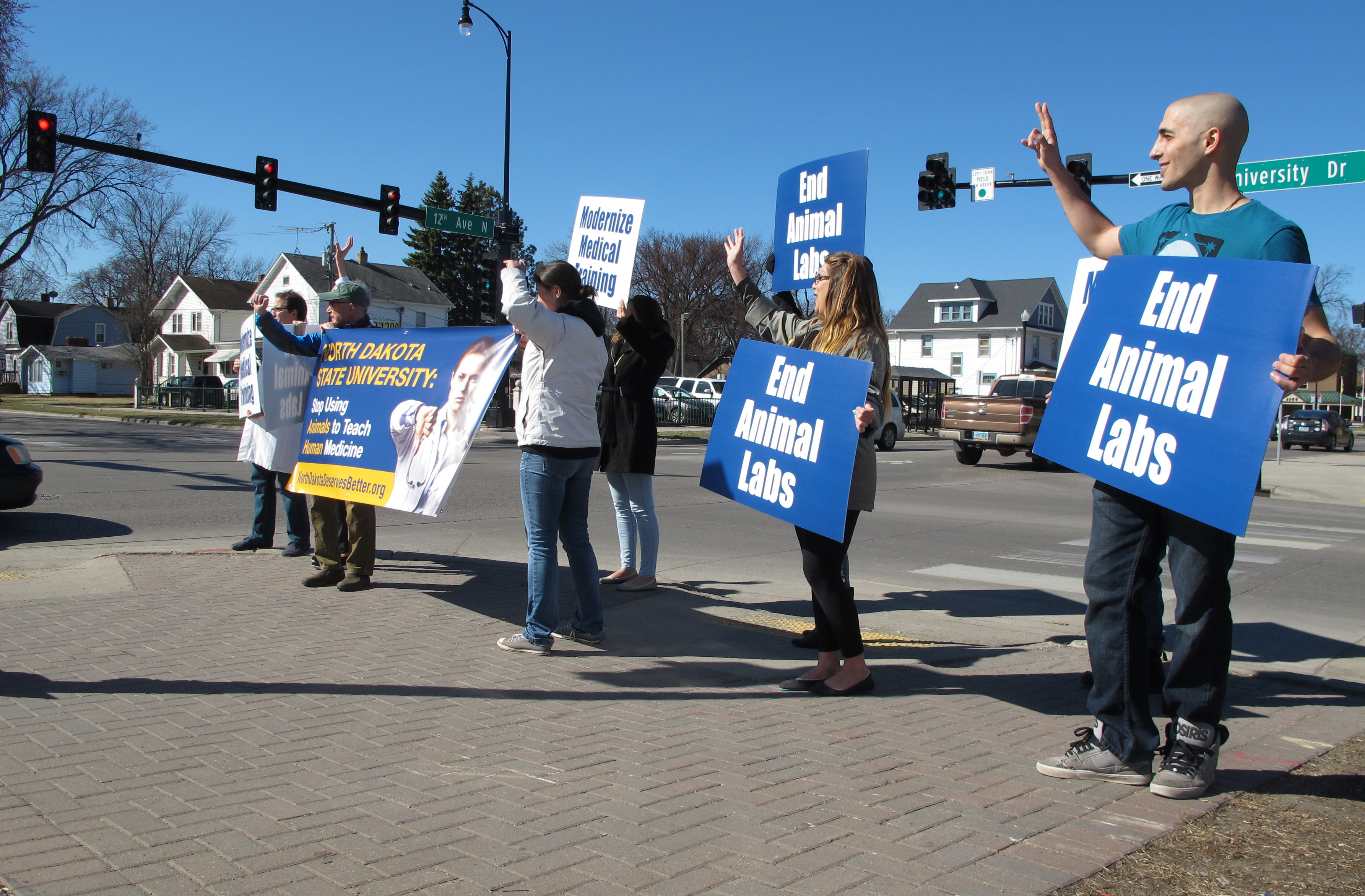 Group asks university to stop using pigs in trauma training