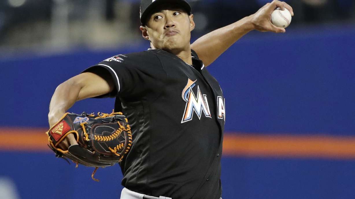 Wei-Yin Chen gets 1st hit after 0-for-51 start