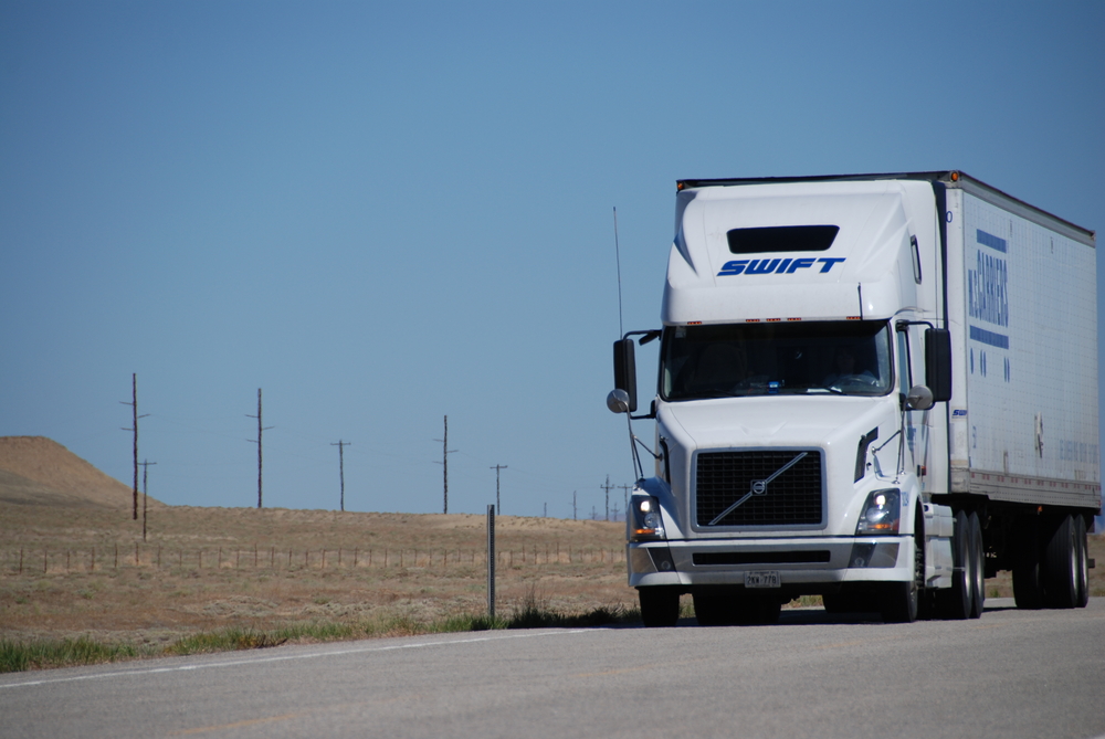 'Roll on, asphalt cowboys': Utah thanks its Unexpected Heroes in trucking