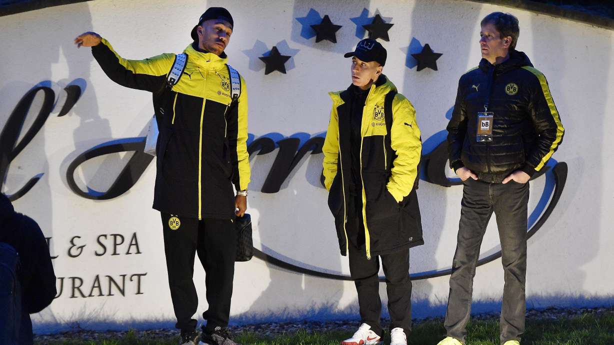 Police probe terror in Dortmund; team loses 3-2 after attack