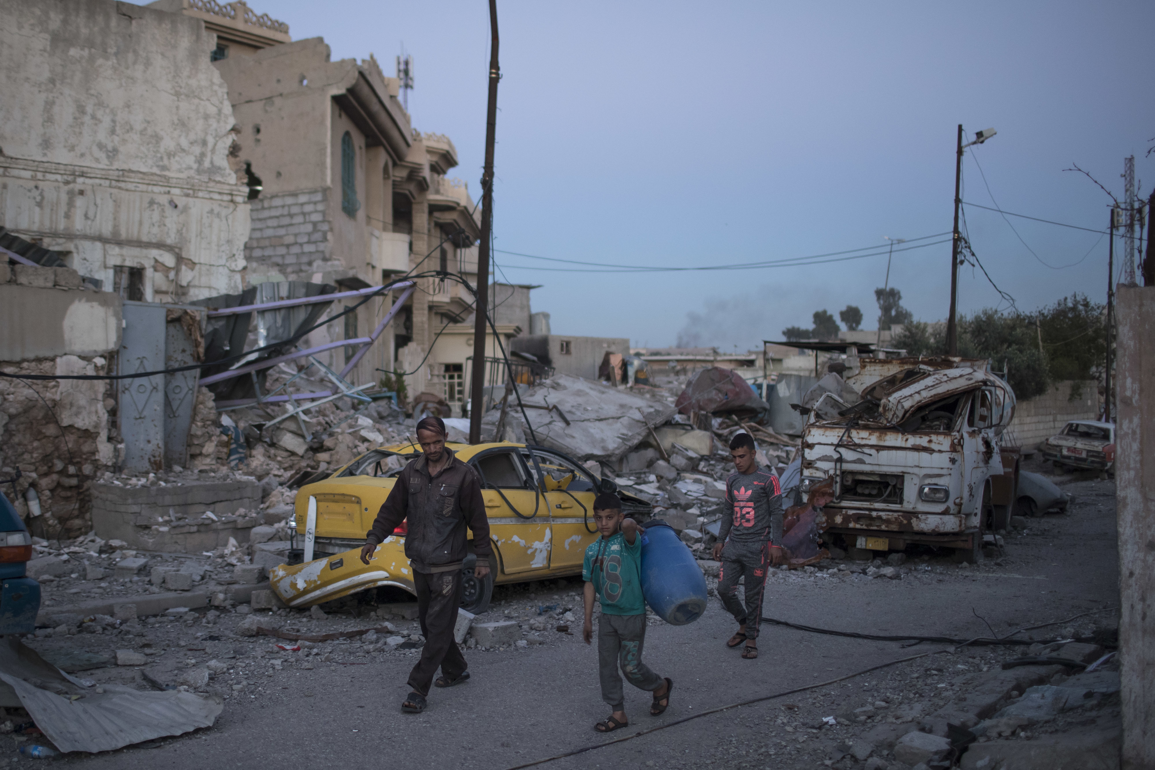 Street turned to rubble shows cost of fight for Iraq's Mosul