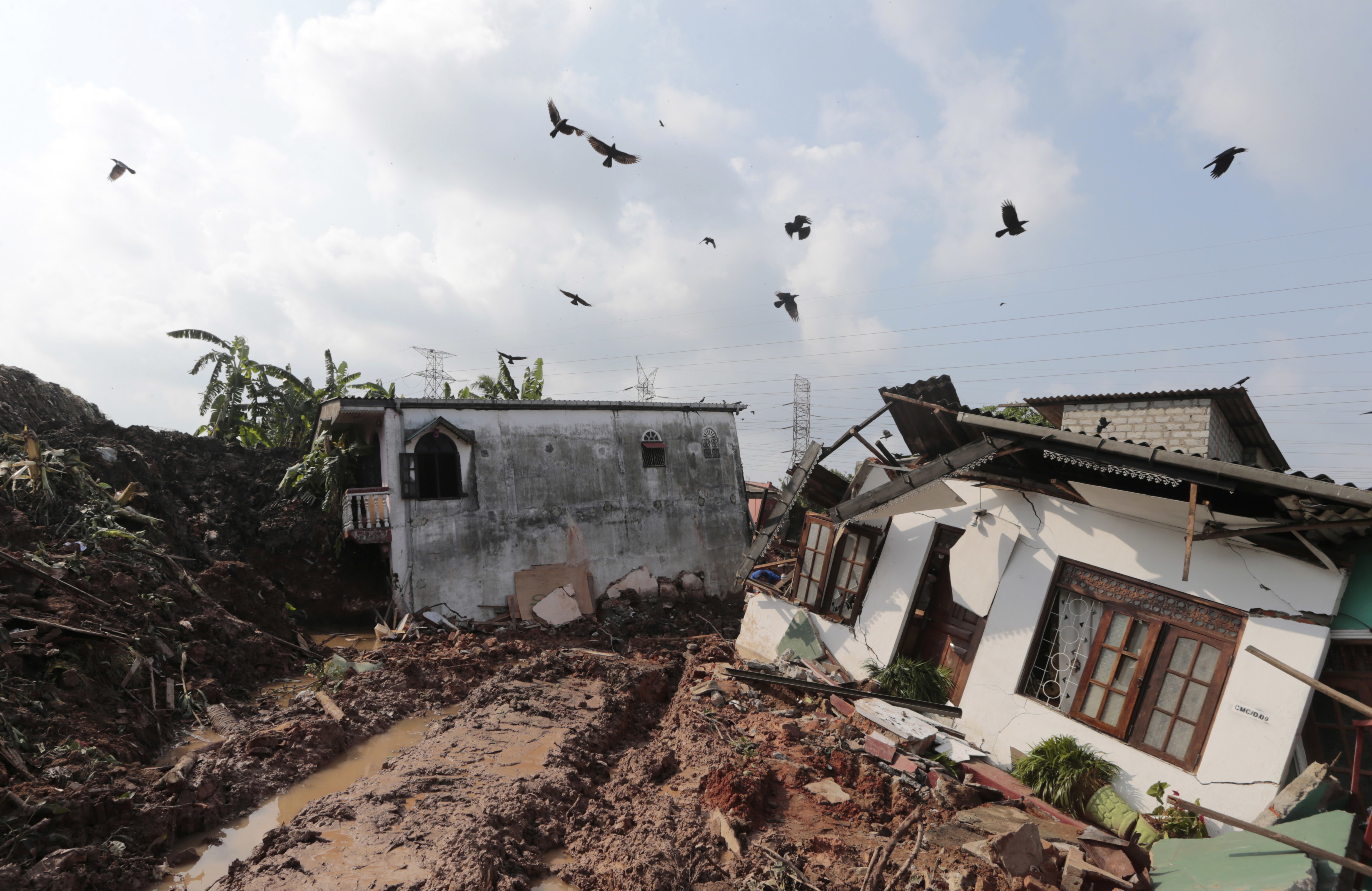 20 killed in Sri Lanka as massive mound of garbage collapses
