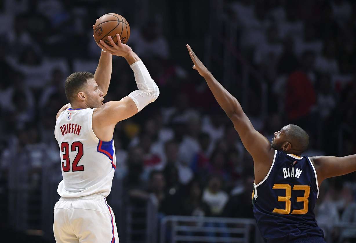Los Angeles Clippers forward Blake Griffin shoots as Utah Jazz center Boris Diaw defends during the first half in Game 1 of an NBA basketball first-round playoff series, Saturday, April 15, 2017, in Los Angeles. (Photo: Mark J. Terrill, AP Photo)