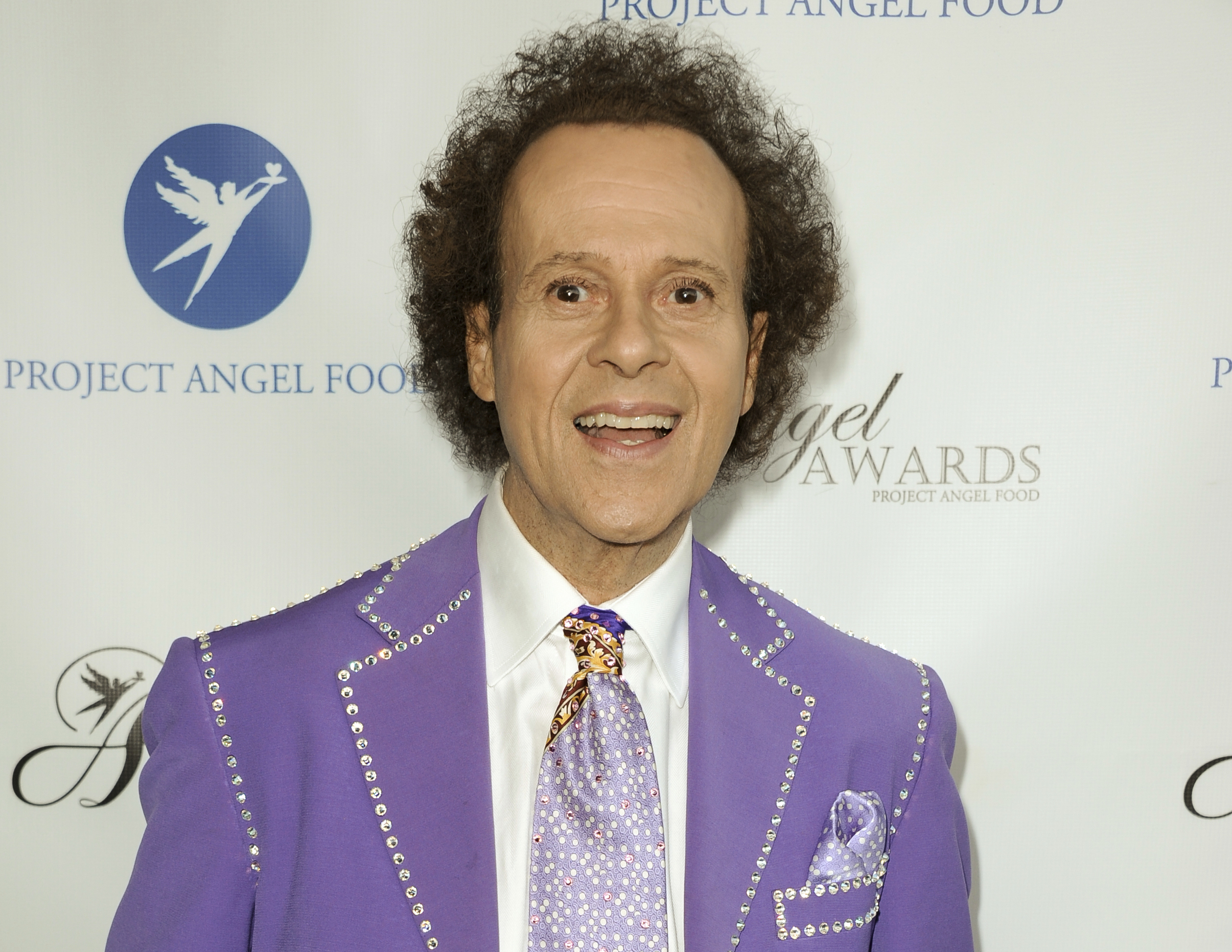 Richard Simmons addresses fans in Facebook statement