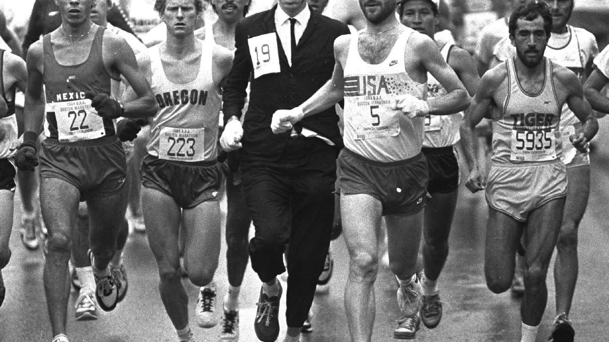 Tom Fleming, twice NYC Marathon champ, dies coaching at meet