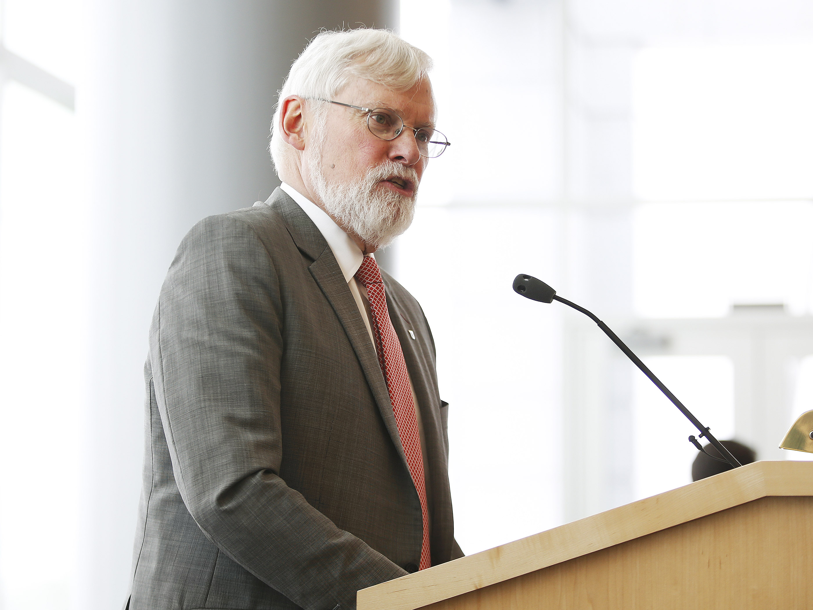 3 outgoing Utah university presidents get a 'sweet' send-off