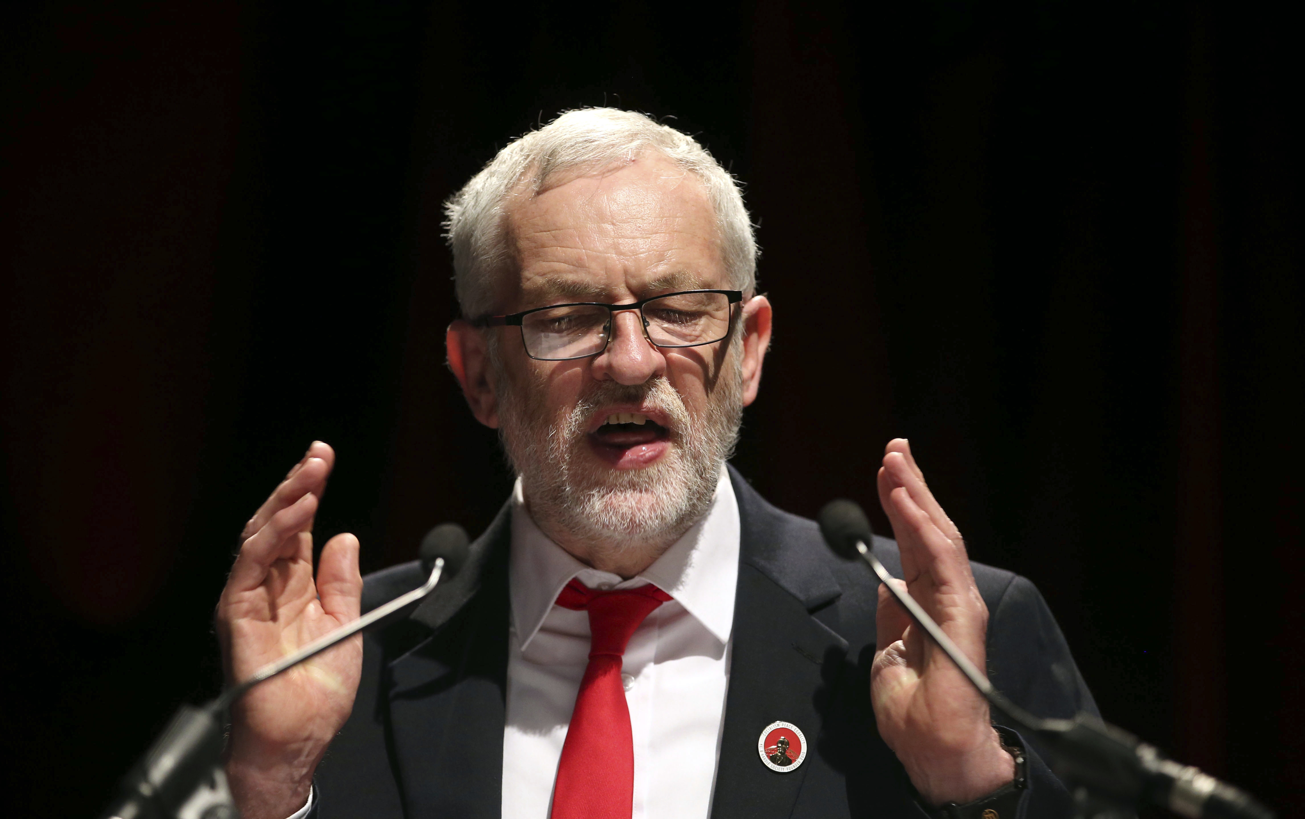 UK's Labour pledges new Brexit strategy if it wins election