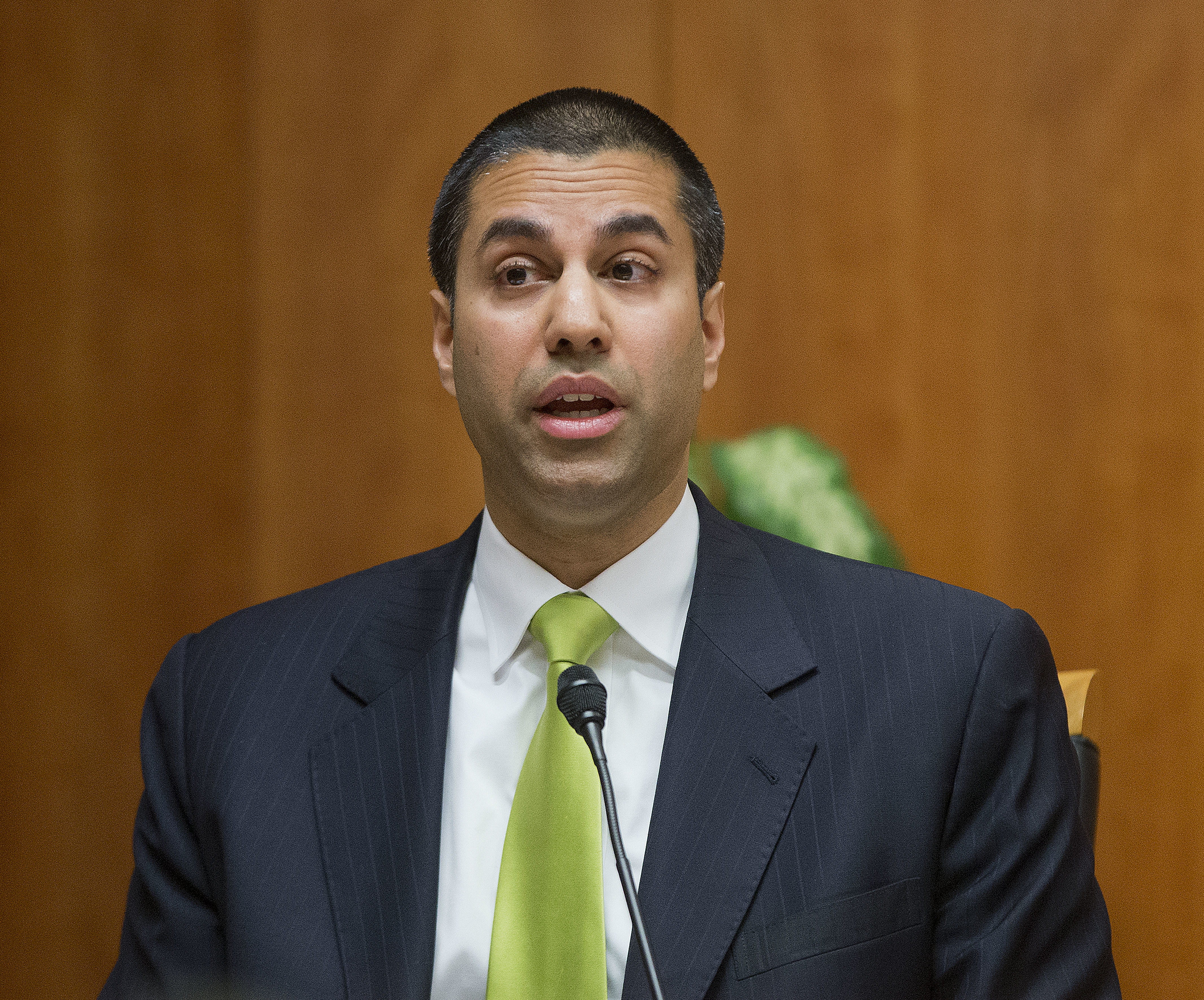FCC chief lays out attack on 'net neutrality' rules
