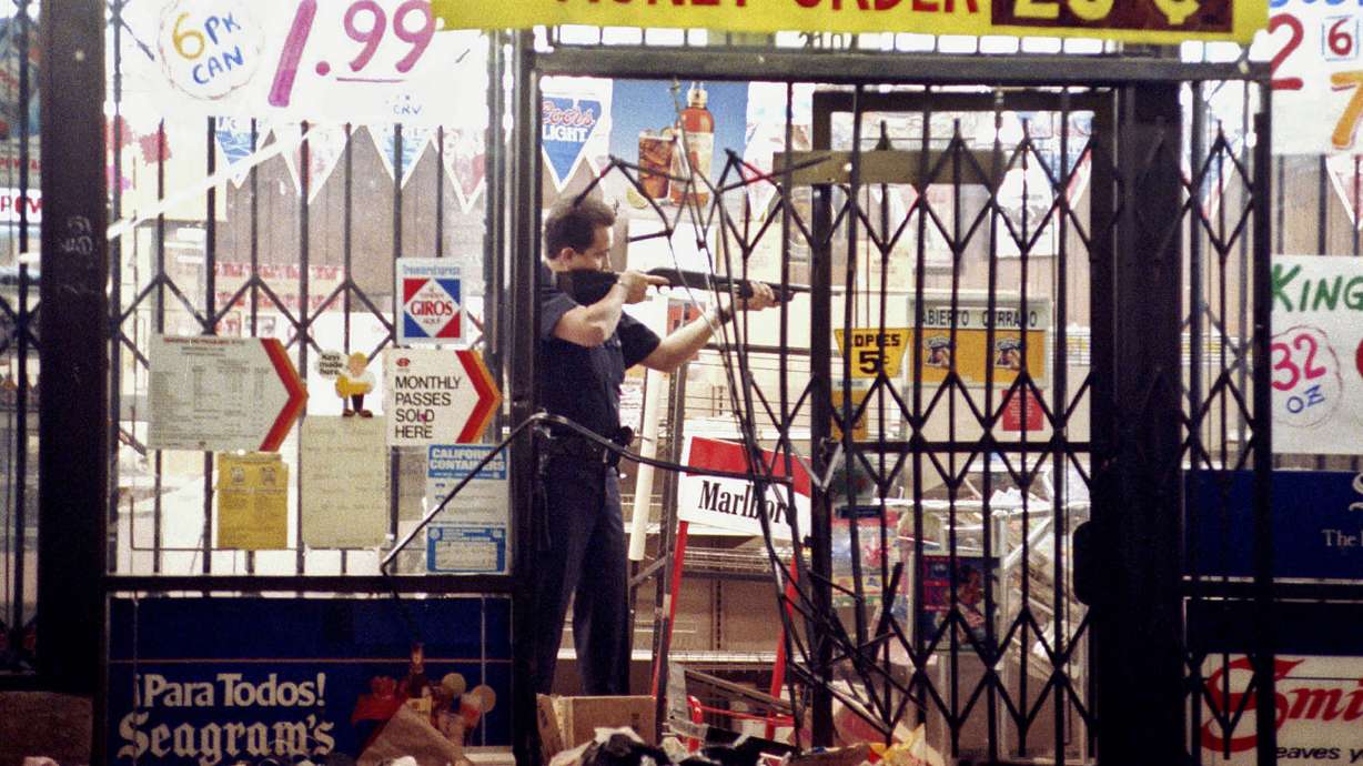 Witnesses reflect on LA's Rodney King riot 25 years later