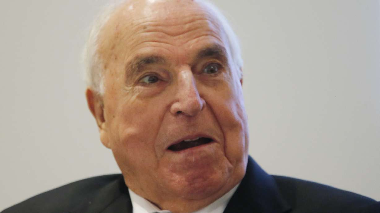 German ex-Chancellor Kohl wins privacy violation lawsuit