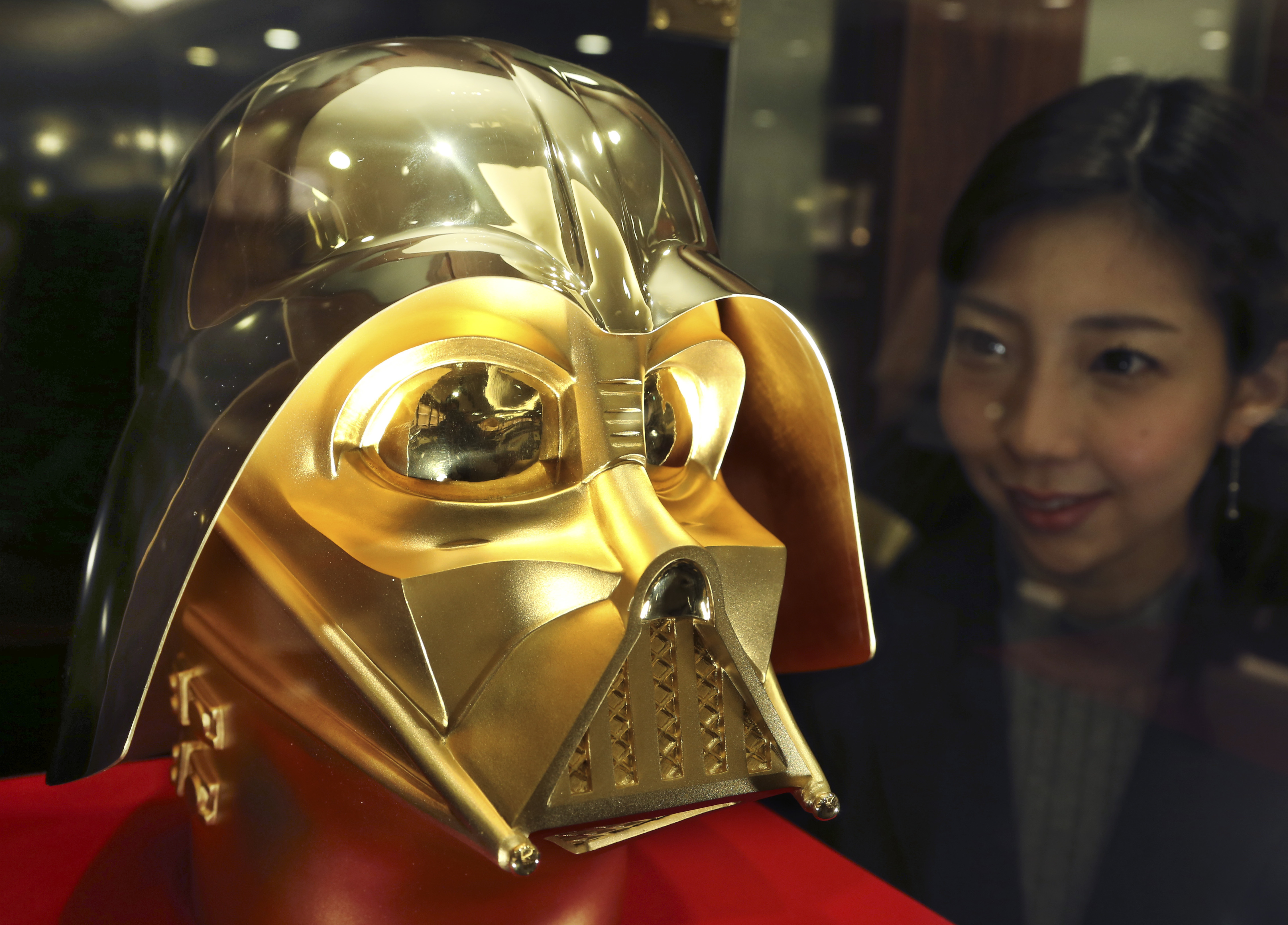 Tokyo jeweler offers gold Darth Vader masks for $1.4 million