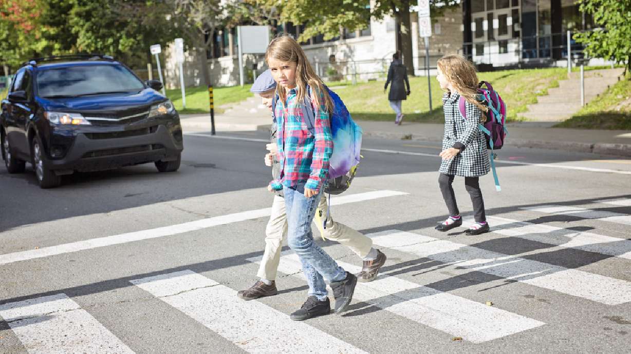 Pedestrians and motorists: Who has the right of way?