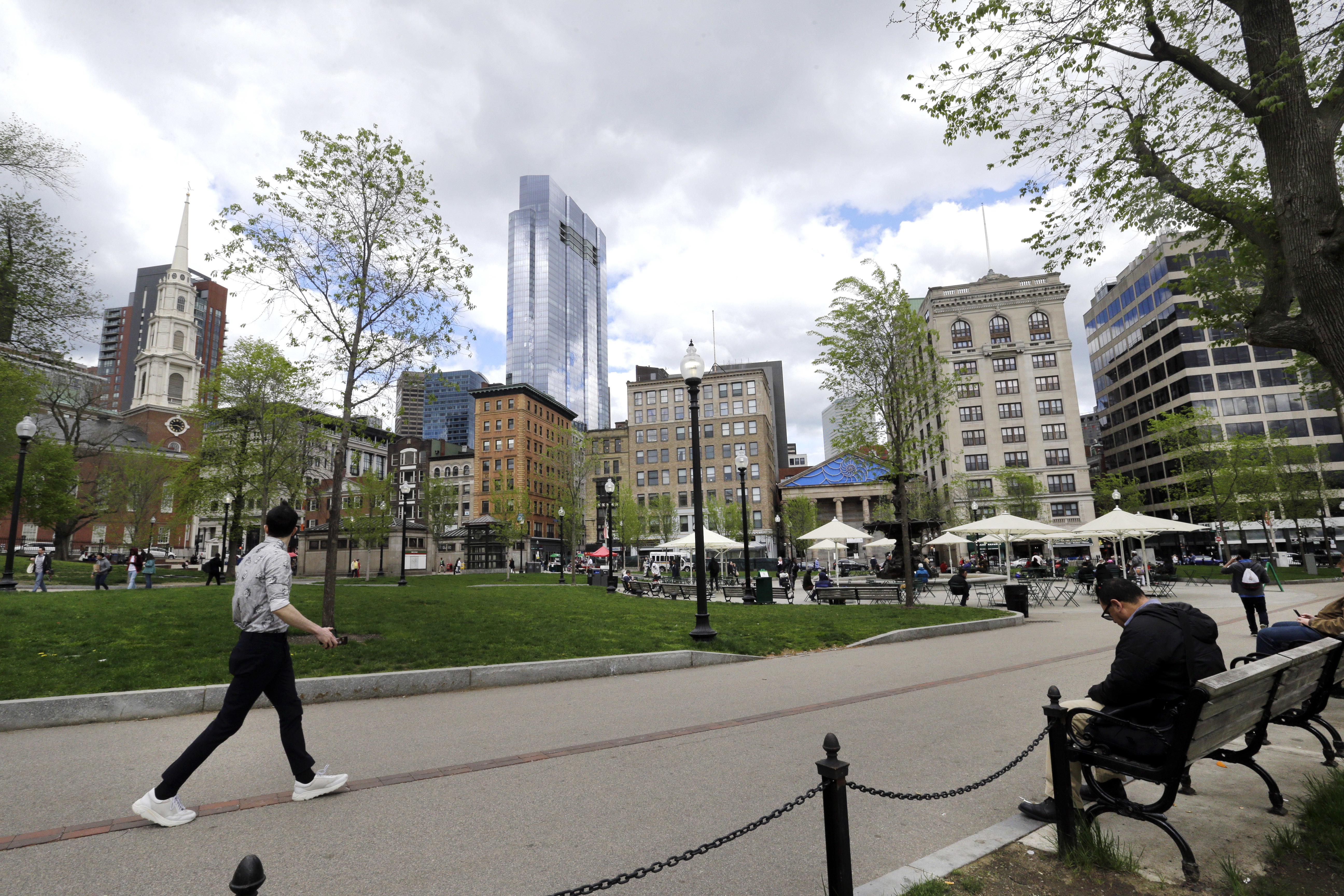 Throwing shade: Boston Common friends knock skyscraper plan