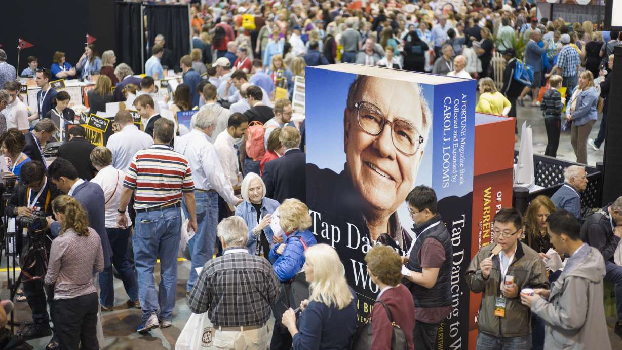 Profit down 27 percent at Buffett's firm on investment gains