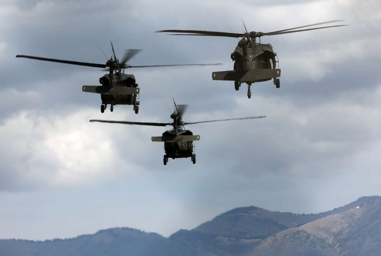 Interior Secretary Ryan Zinke and state leader take off in three Blackhawk helicopters for an aerial tour of the Bears Ears region in San Juan County on Monday, May 8, 2017. (Photo: Scott G Winterton, Deseret News)