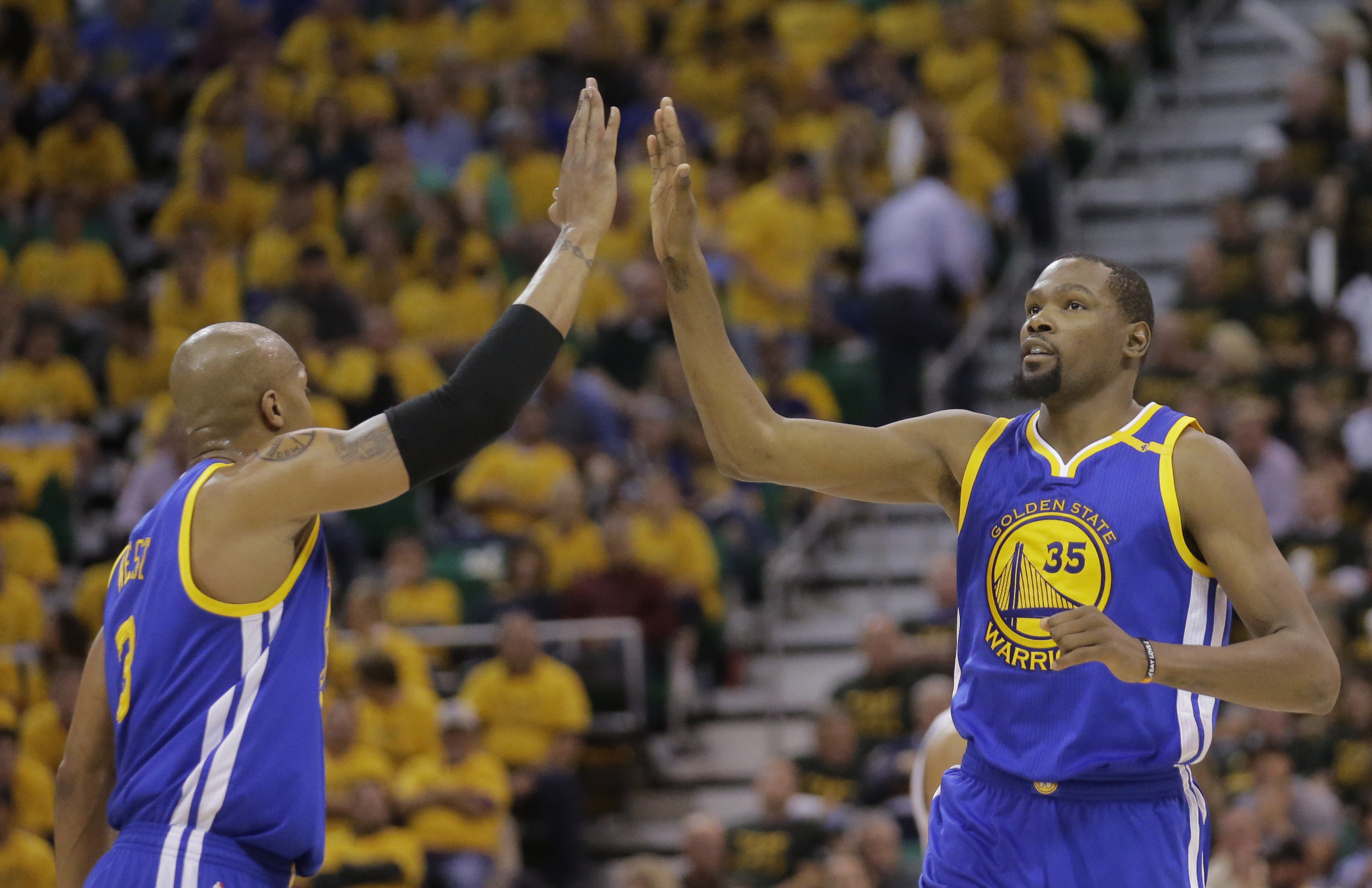 Warriors await challenge after cruising to 8-0 in playoffs