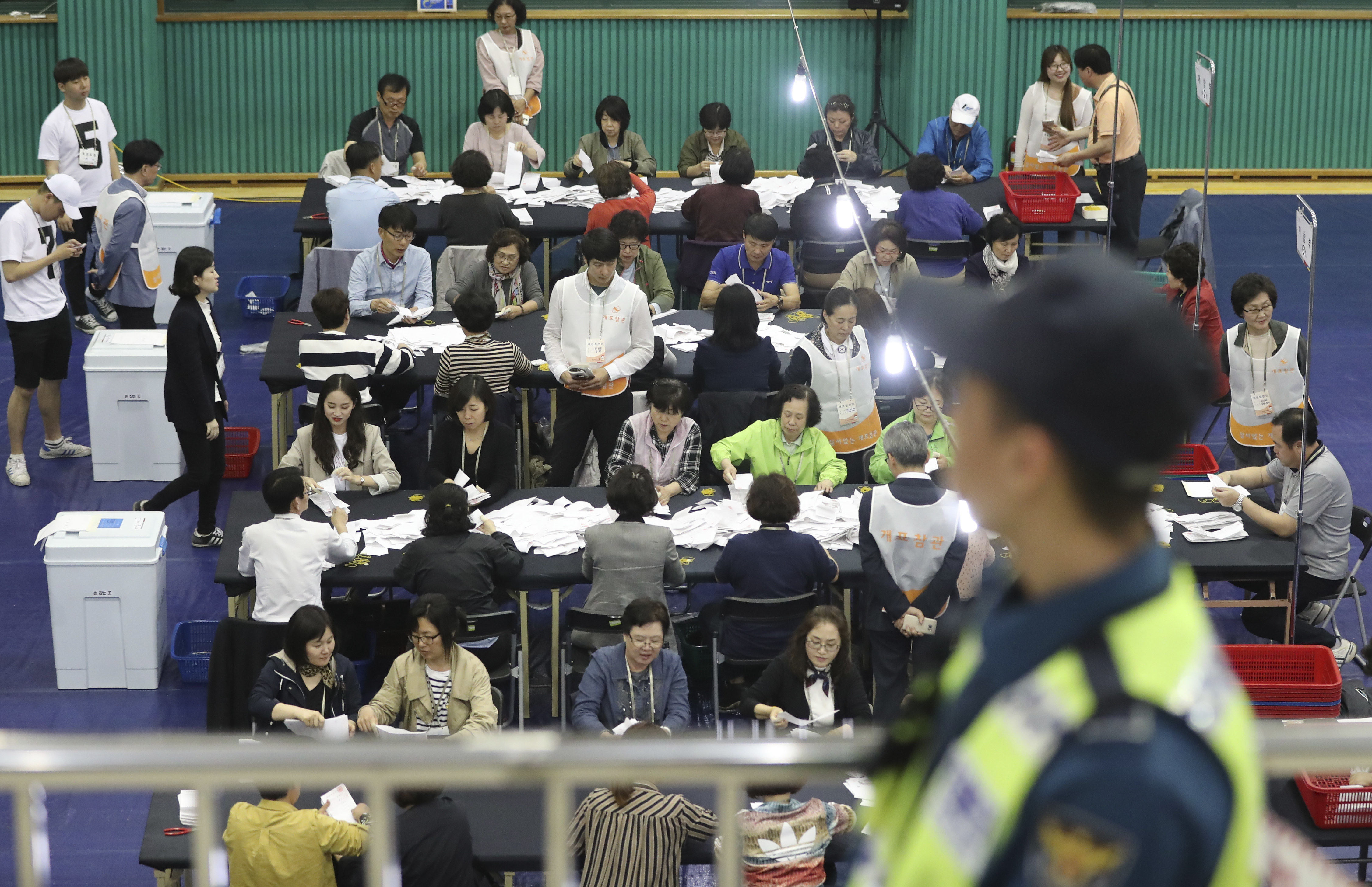 How exit poll works in South Korean president election