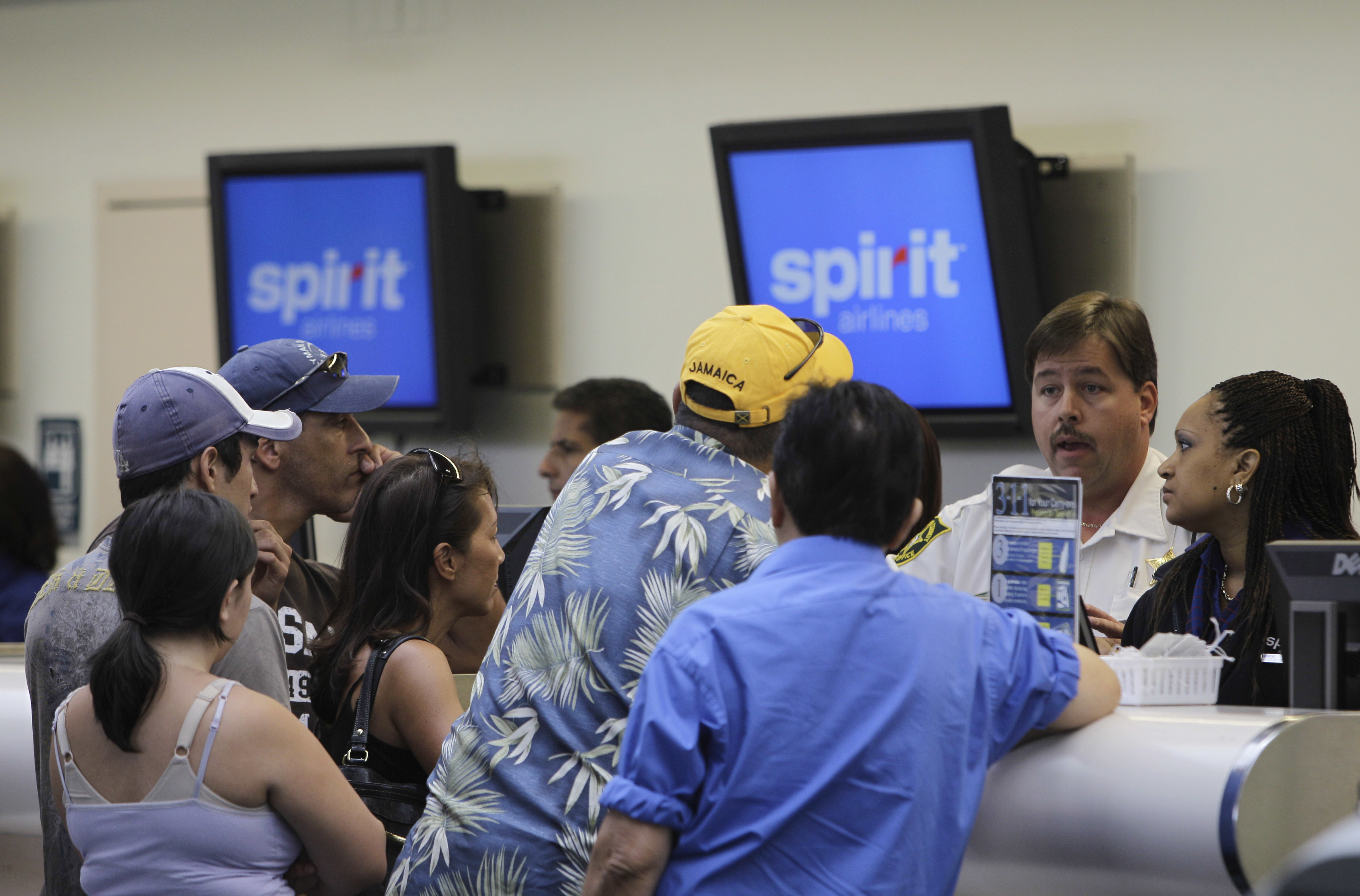 Airport chaos, flights canceled: Spirit Airlines apologizes