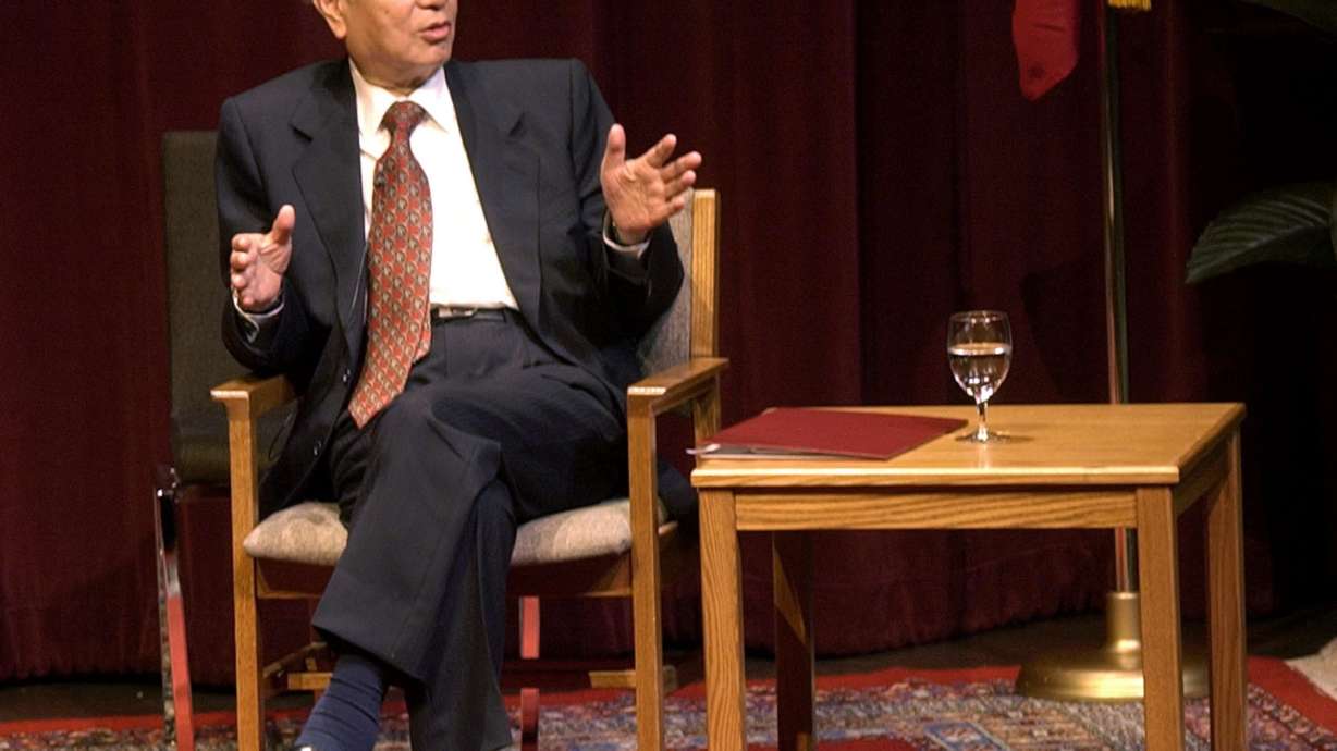 Former Chinese top diplomat Qian Qichen dies at age 90