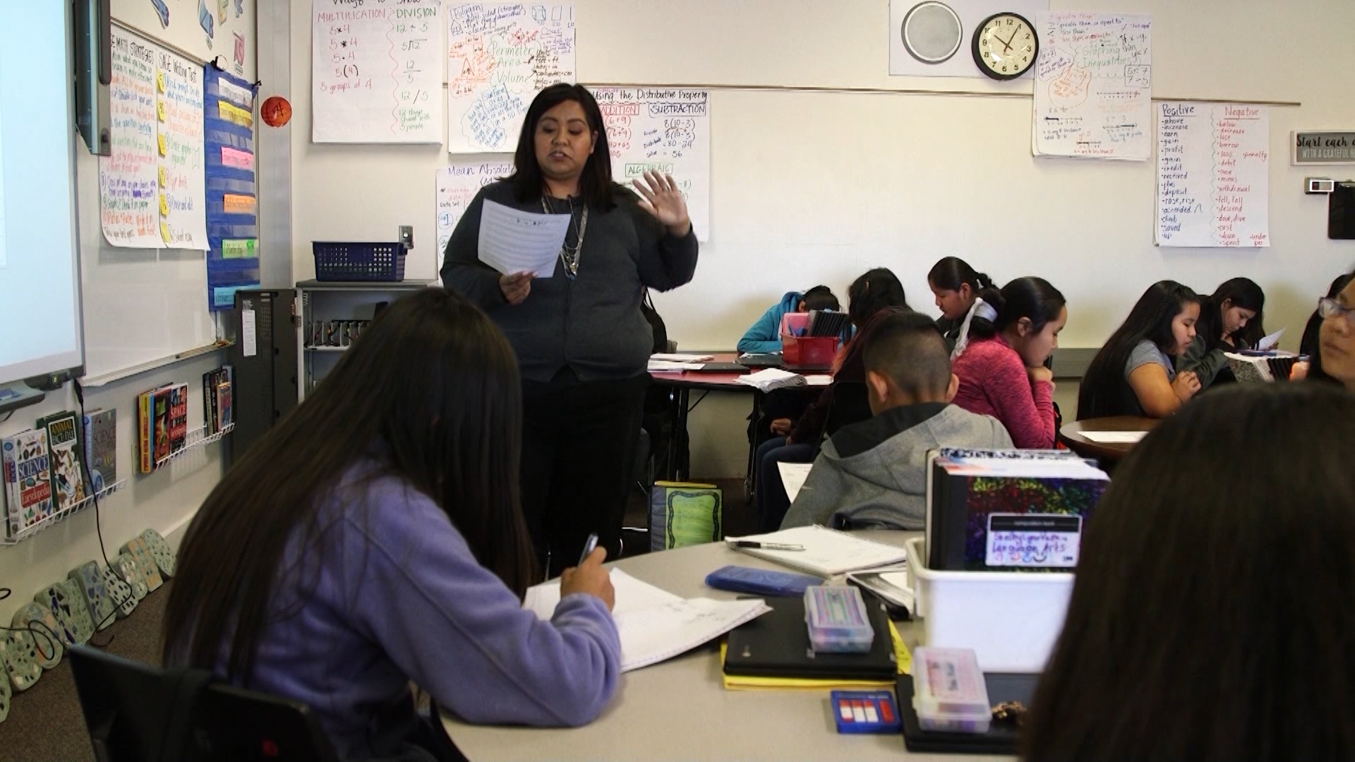 One of the most remote schools in Utah has seen remarkable success thanks to a pilot program aimed at stemming teacher turnover and putting more experienced educators in the classroom.Now, San Juan School District is launching a program to expand that success to more schools by paying veteran teachers top dollar. (KSL TV)