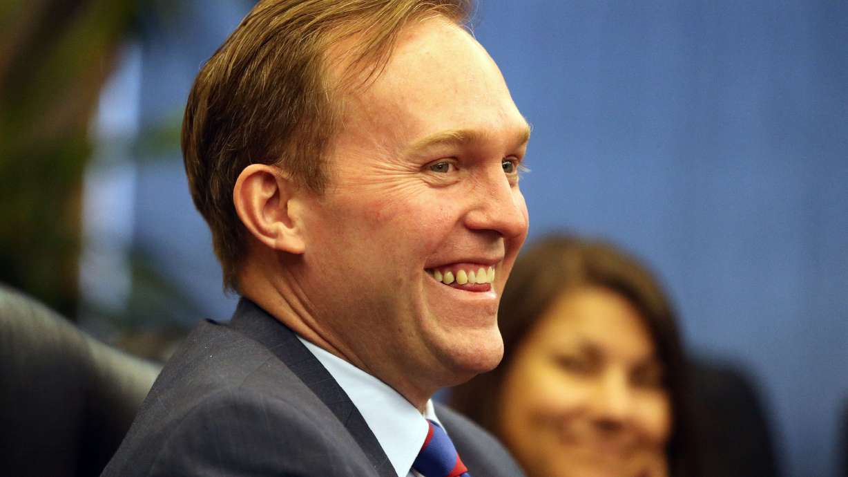 Expert says 'there's no going back' as both Love, McAdams running negative TV commercials