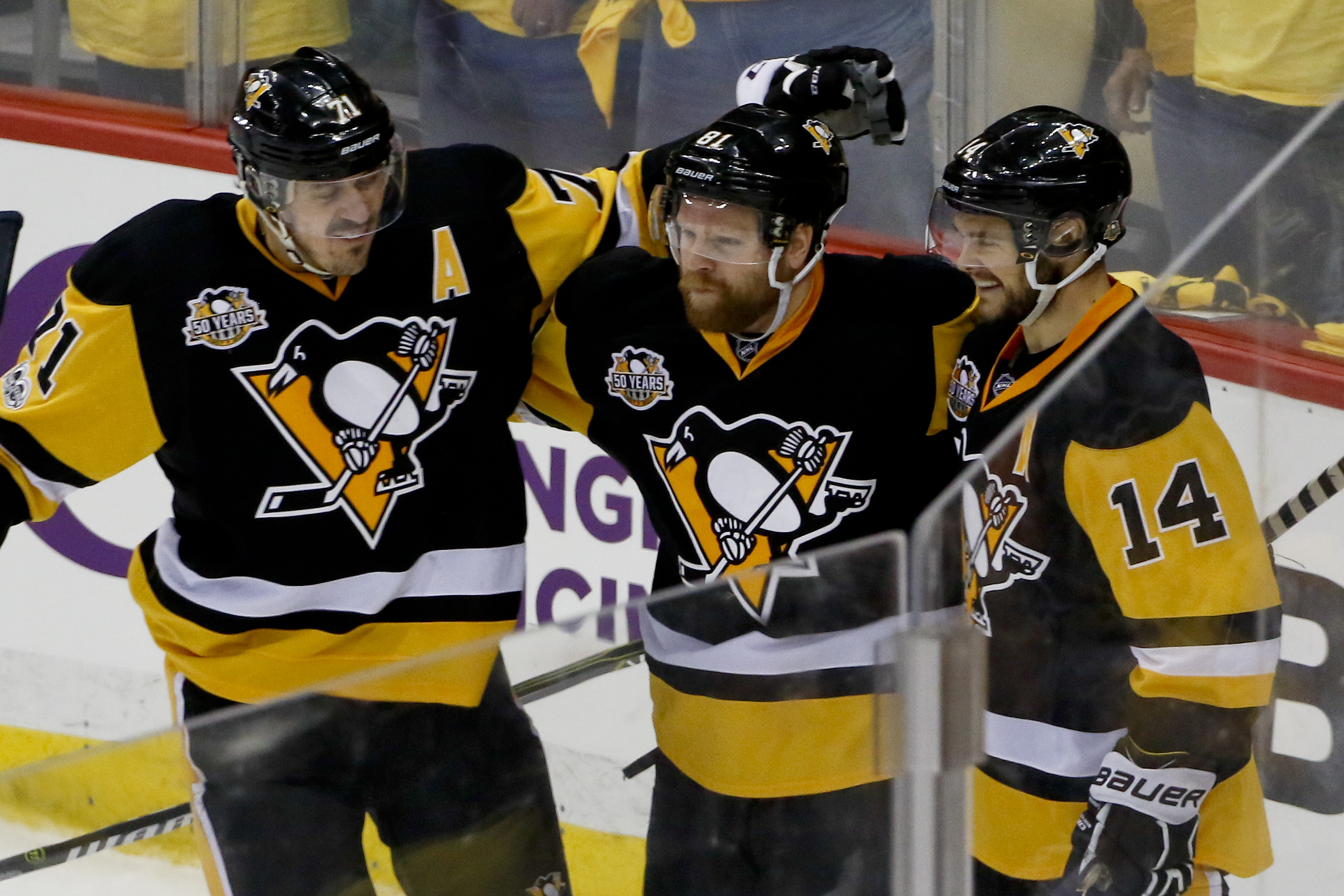 Penguins knot series with 1-0 Game 2 victory over Senators
