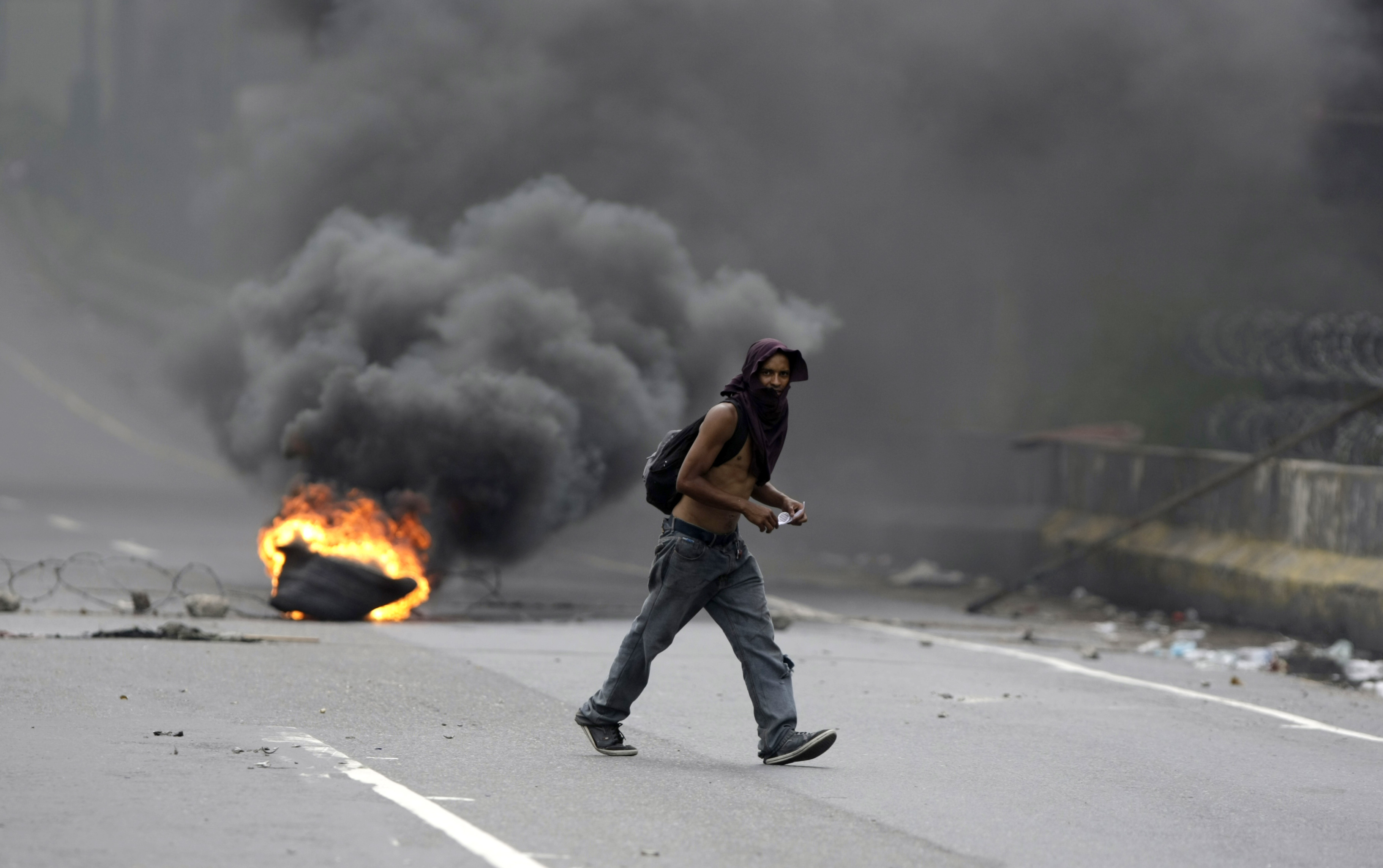 Grisly 24-hour period leaves 4 dead in Venezuela unrest