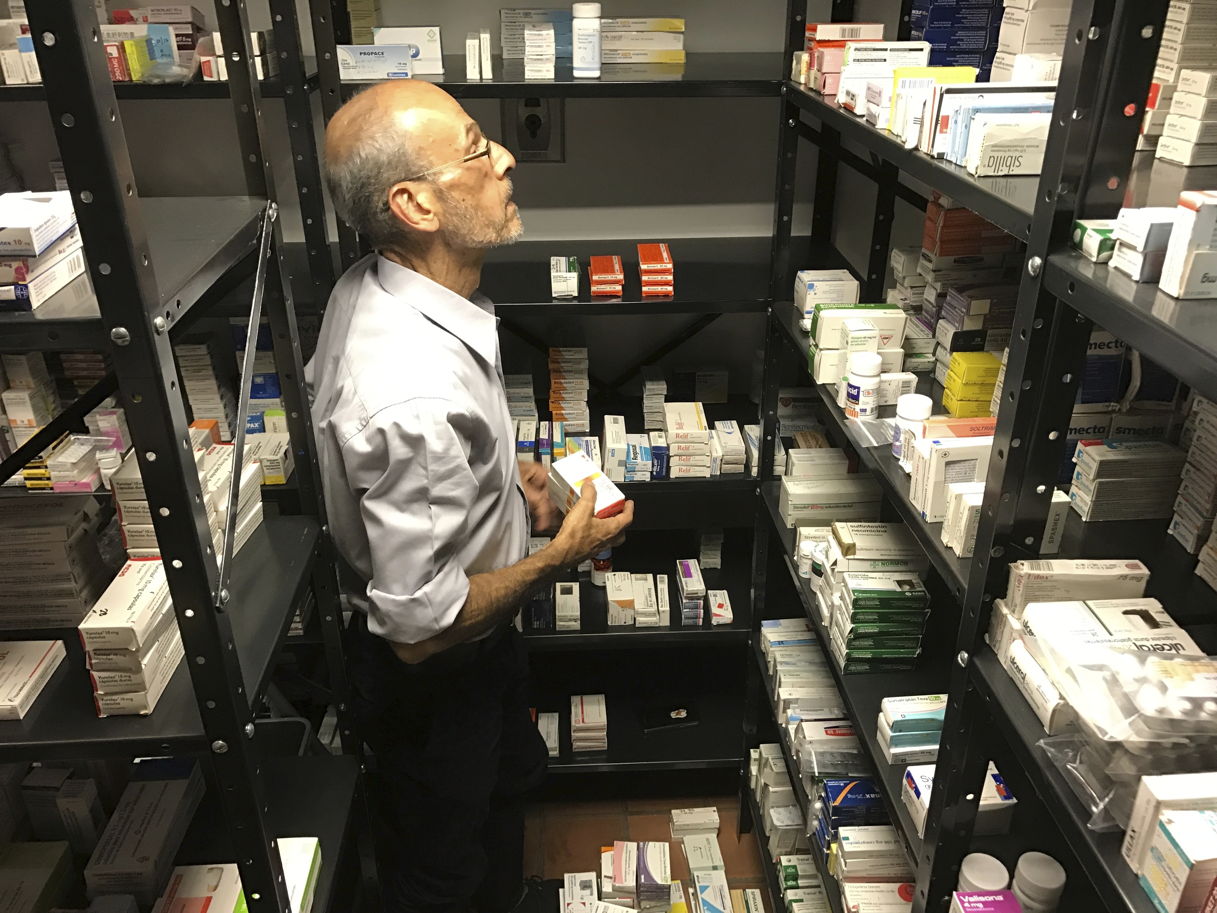 Groups quietly bypass Venezuela's ban on humanitarian aid