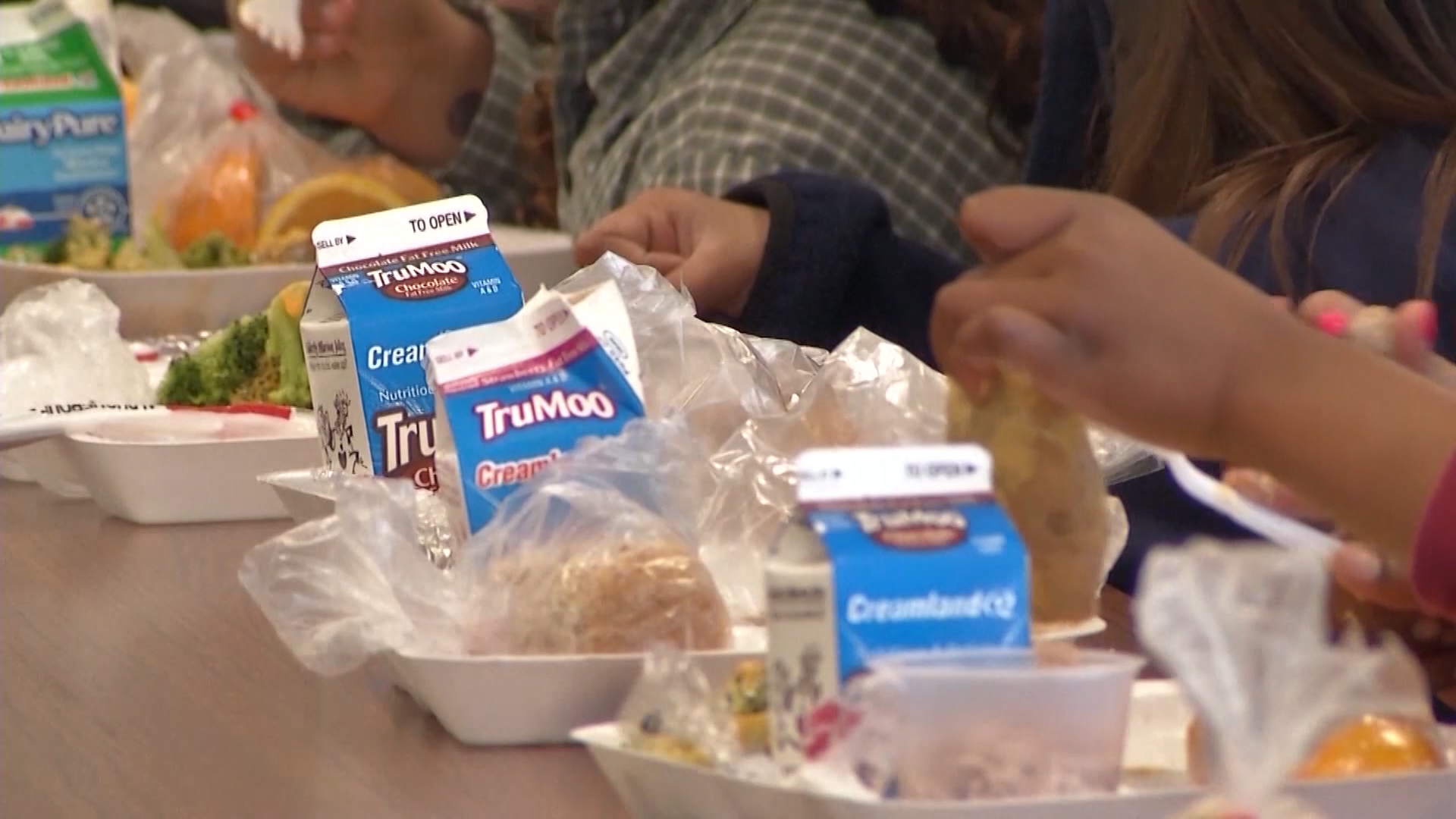 Schools feed hungry kids through summer break
