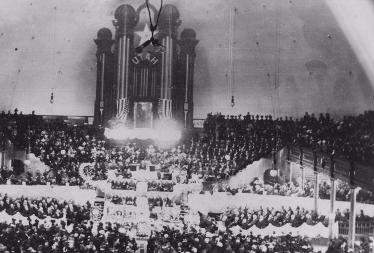 The Tabernacle Organ in 1896. The giant star was placed during a celebration of Utah's statehood. (Photo: Utah Division of History)
