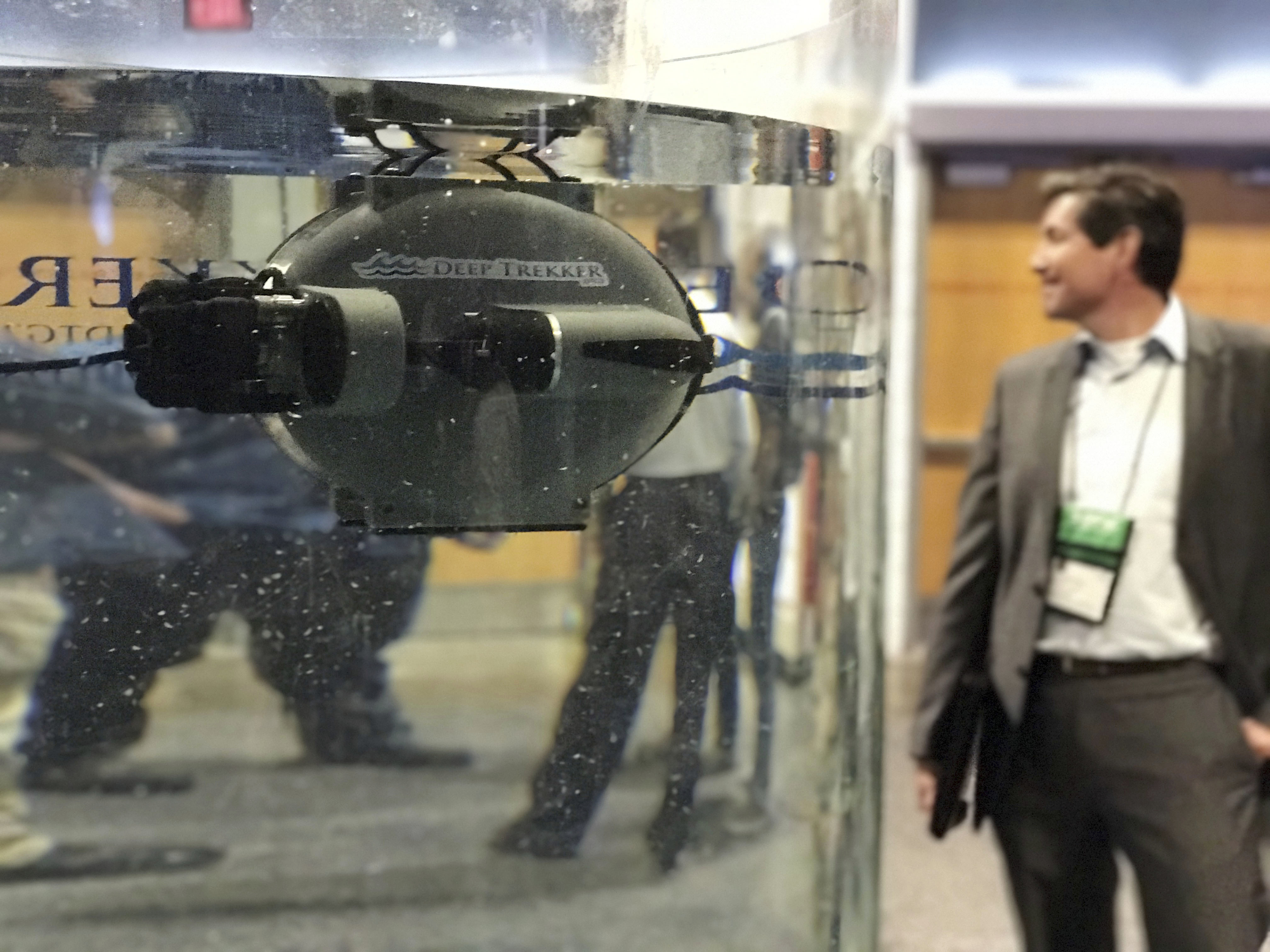 Robots, rappelling, rifles: Showcase of special ops gadgets
