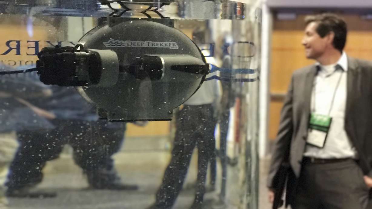 Robots, rappelling, rifles: Showcase of special ops gadgets