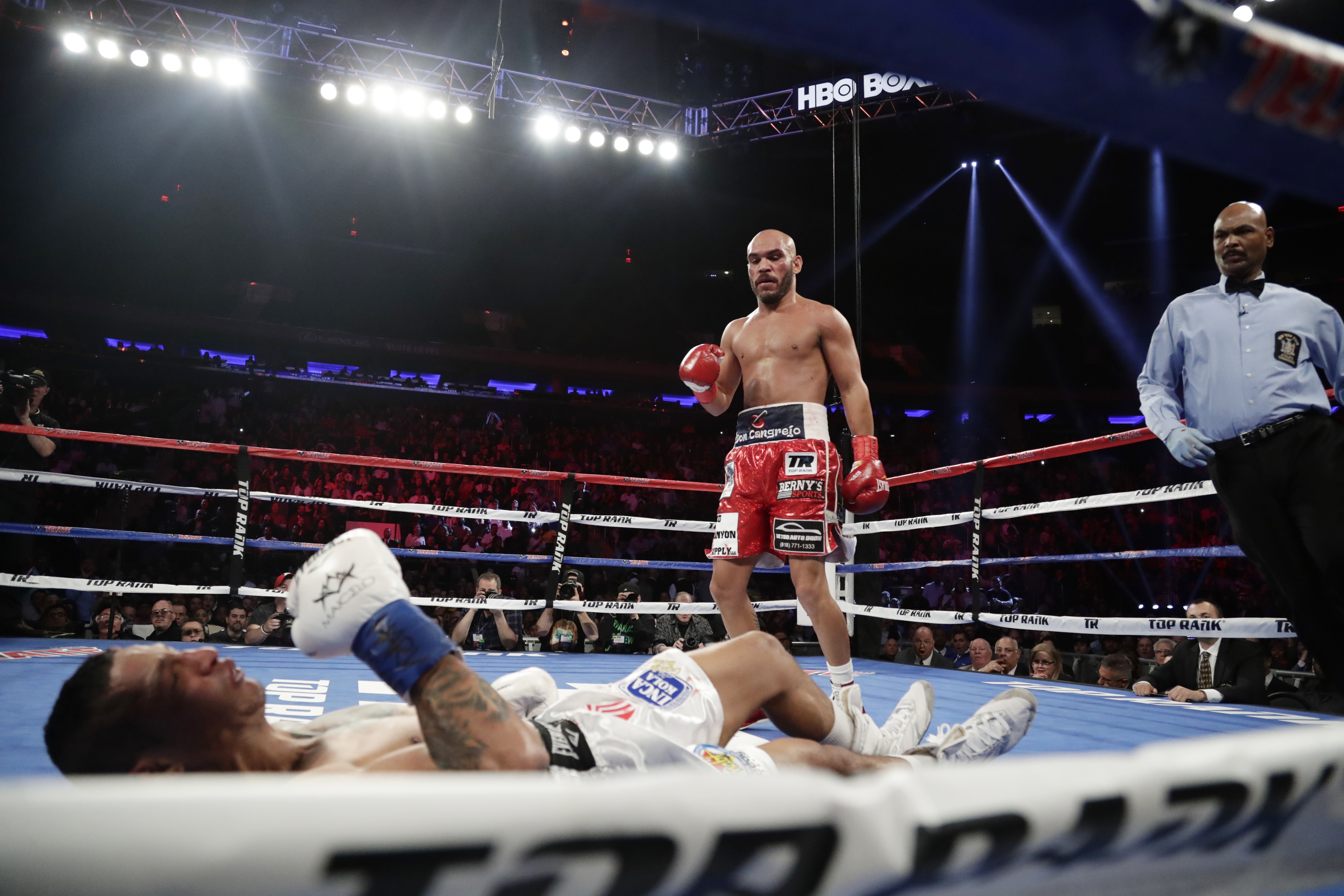 US Olympic boxer Stevenson wins again on Crawford undercard