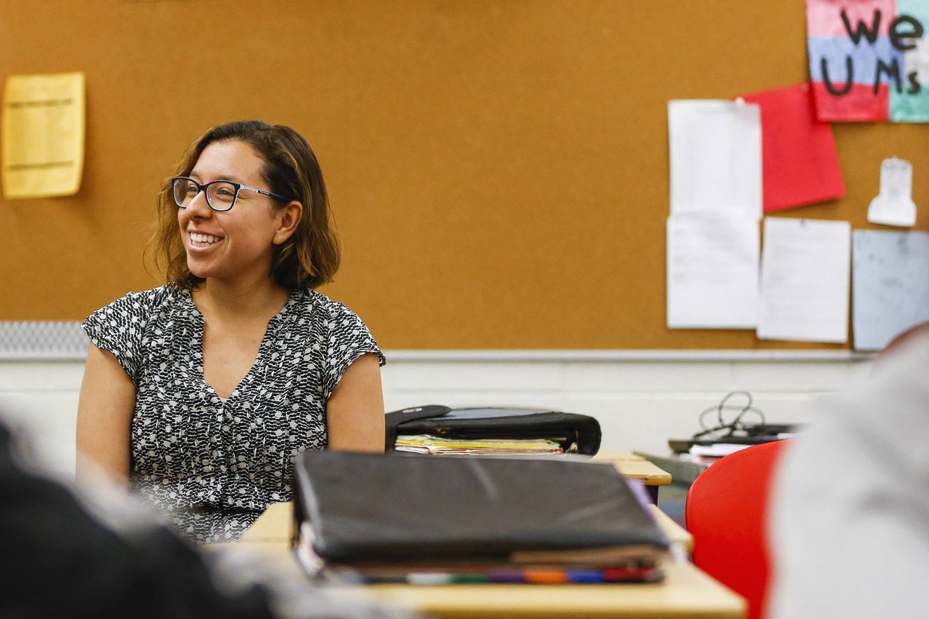 University of Utah graduate Margarita Ruiz-Hernandez teaches a class at Bryant Middle School in Salt Lake City on Monday, May 22, 2017. (Photo: Alex Goodlett, Deseret News)