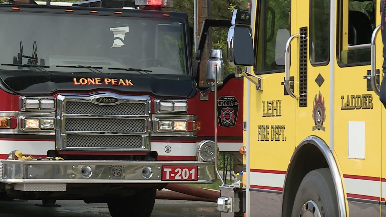 Crews extinguish fire at firefighter's home in Lehi