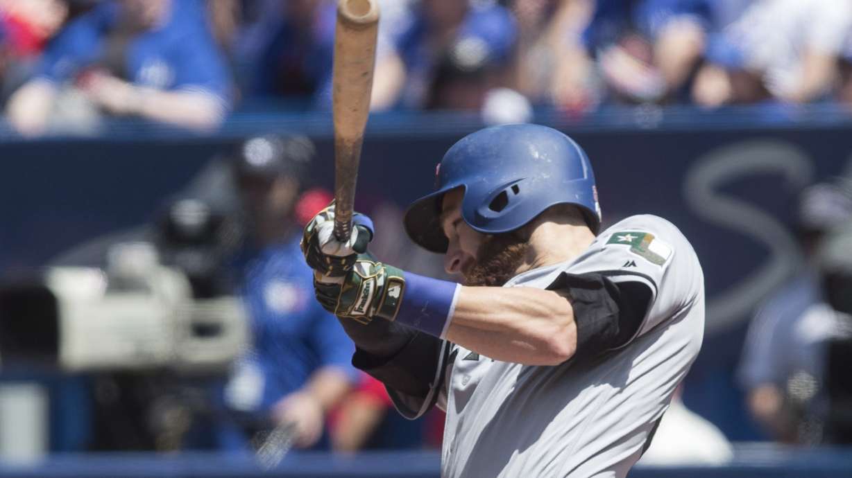 Gallo hits 15th HR as Rangers snap slump, beat Blue Jays 3-1