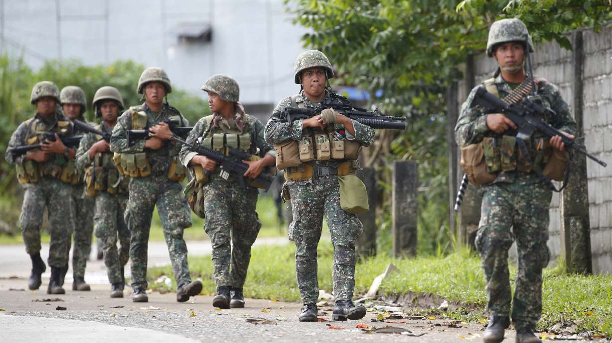 City clash fuels fear of IS foothold in southern Philippines